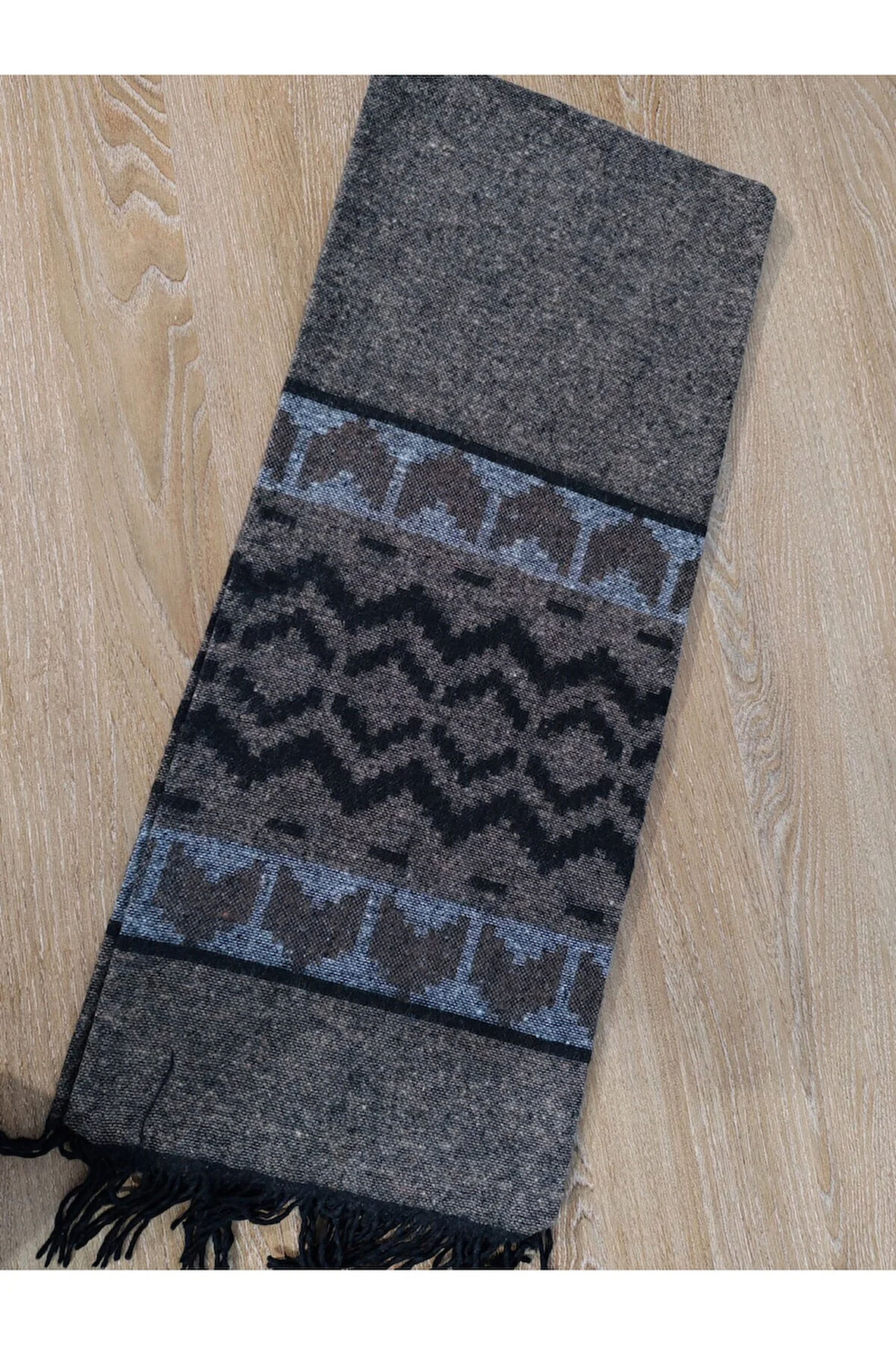 Omuz ve Boyun Şalı Desenli Kahve