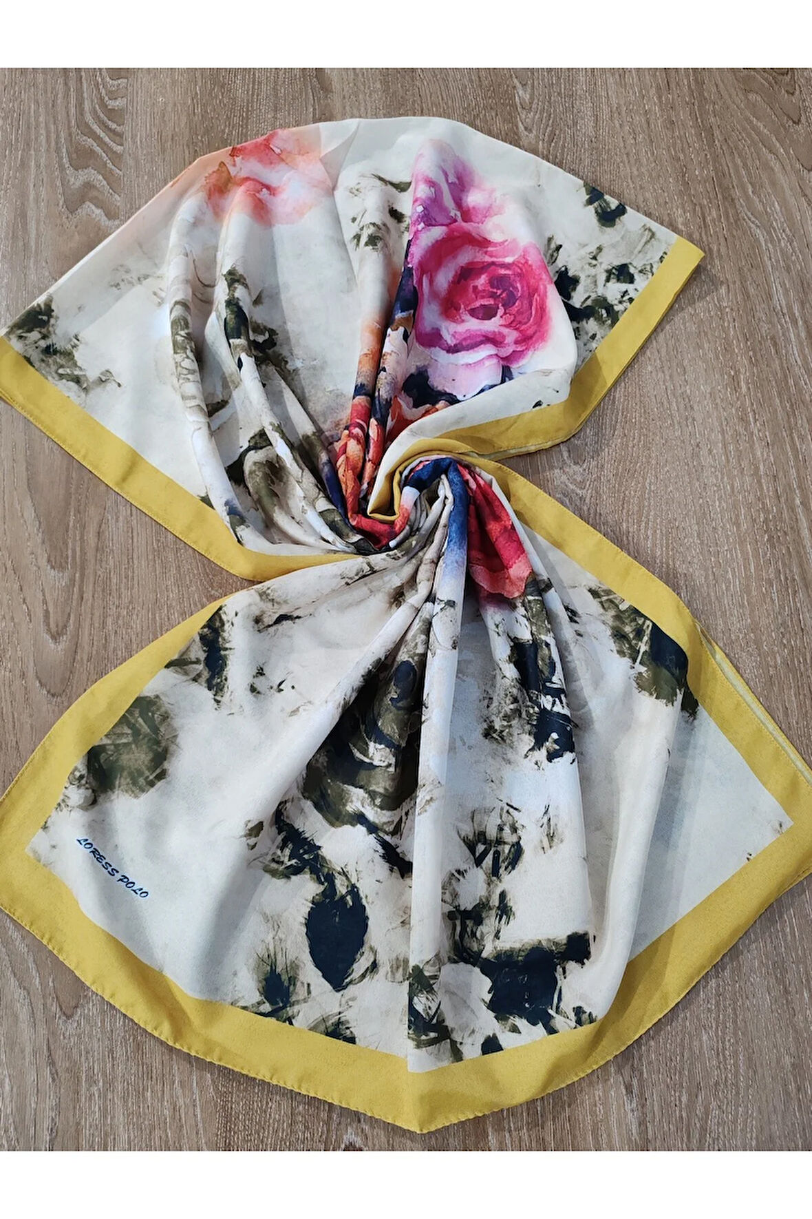 Renkli Desenli Boyun ve Tesettür Şal Sarı