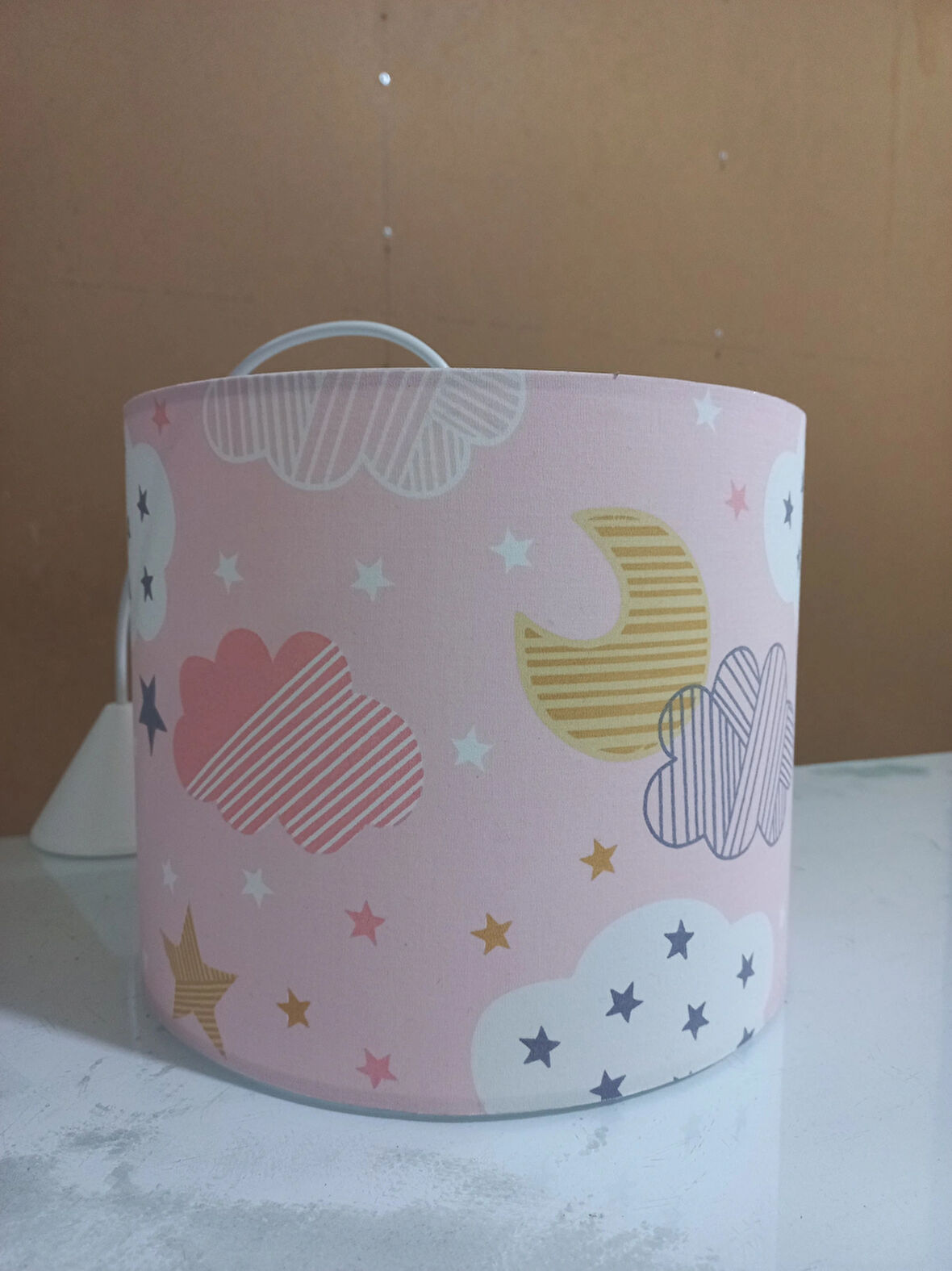 Pembe Bulutlu Kumaş Kaplama Çocuk Odası Genç Ve Bebek Odası Avize Aydınlatma Sarkıt