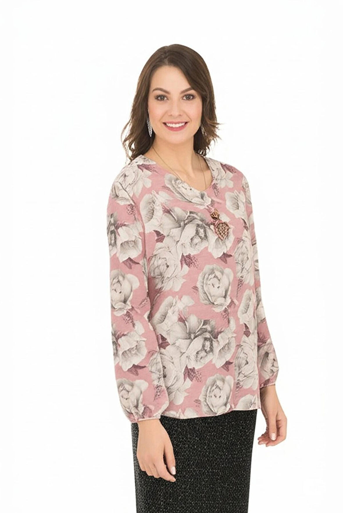 Oppland Kadın Klasik Şifon Anne Bluz Viskoz Kumaş Gül Desenli Kolyeli Uzun Kollu Astarlı Tam Kalıp
