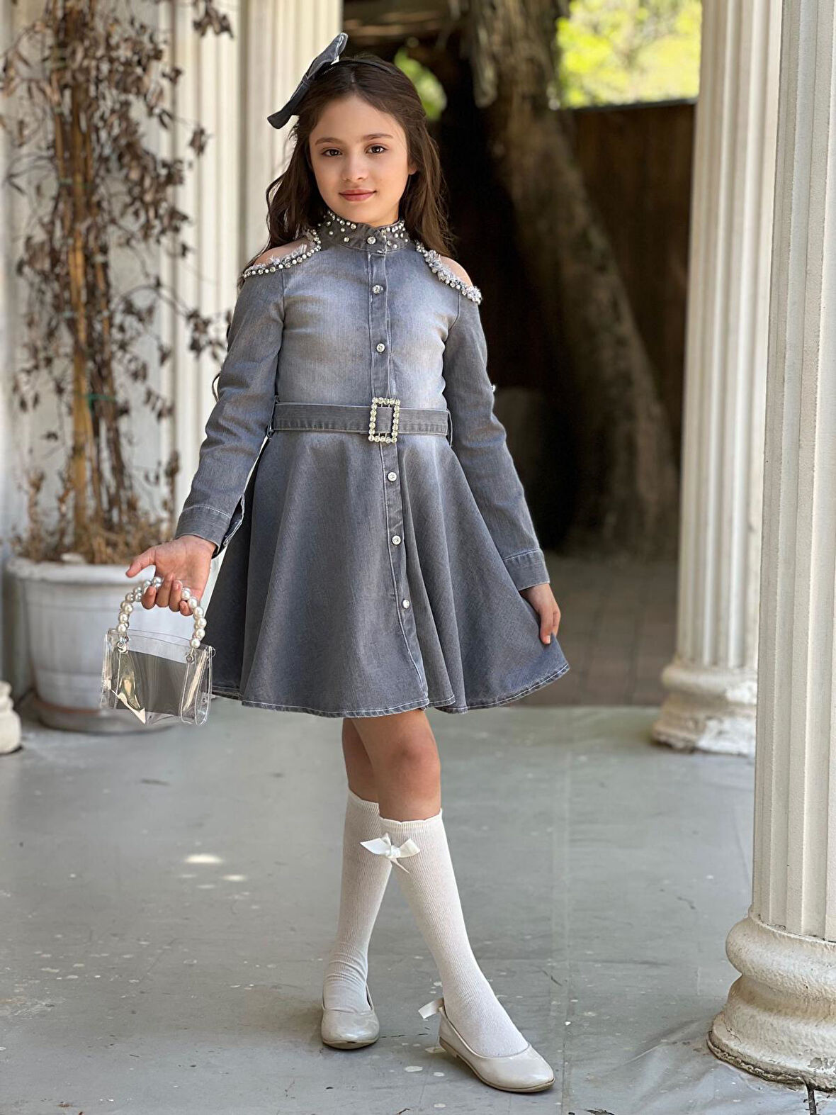 Uğurböceğiçocuk Omuz Taşlı Püsküllü Kız Çocuk 5 Parça Kot Elbise