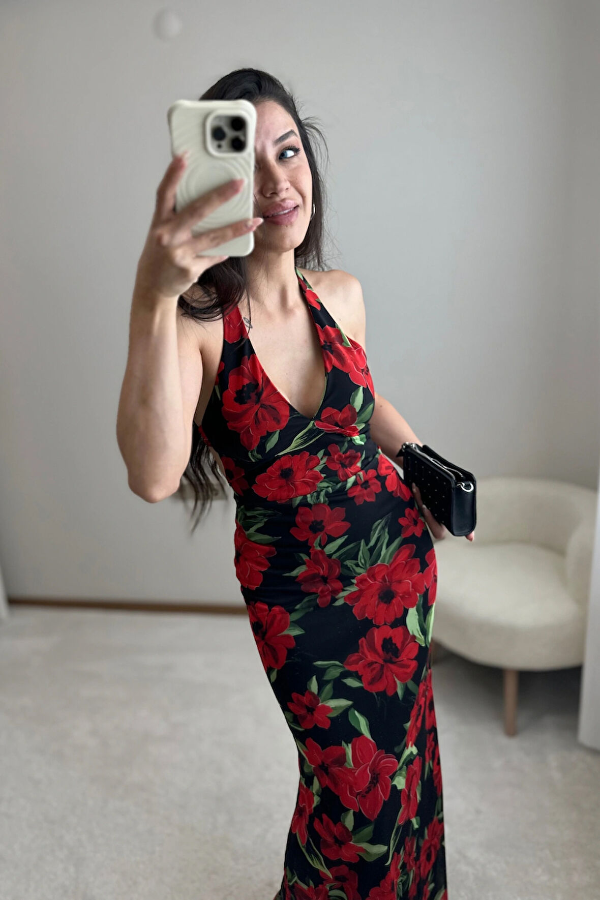 Tasarım Sırt Dekolteli Güllü Elbise