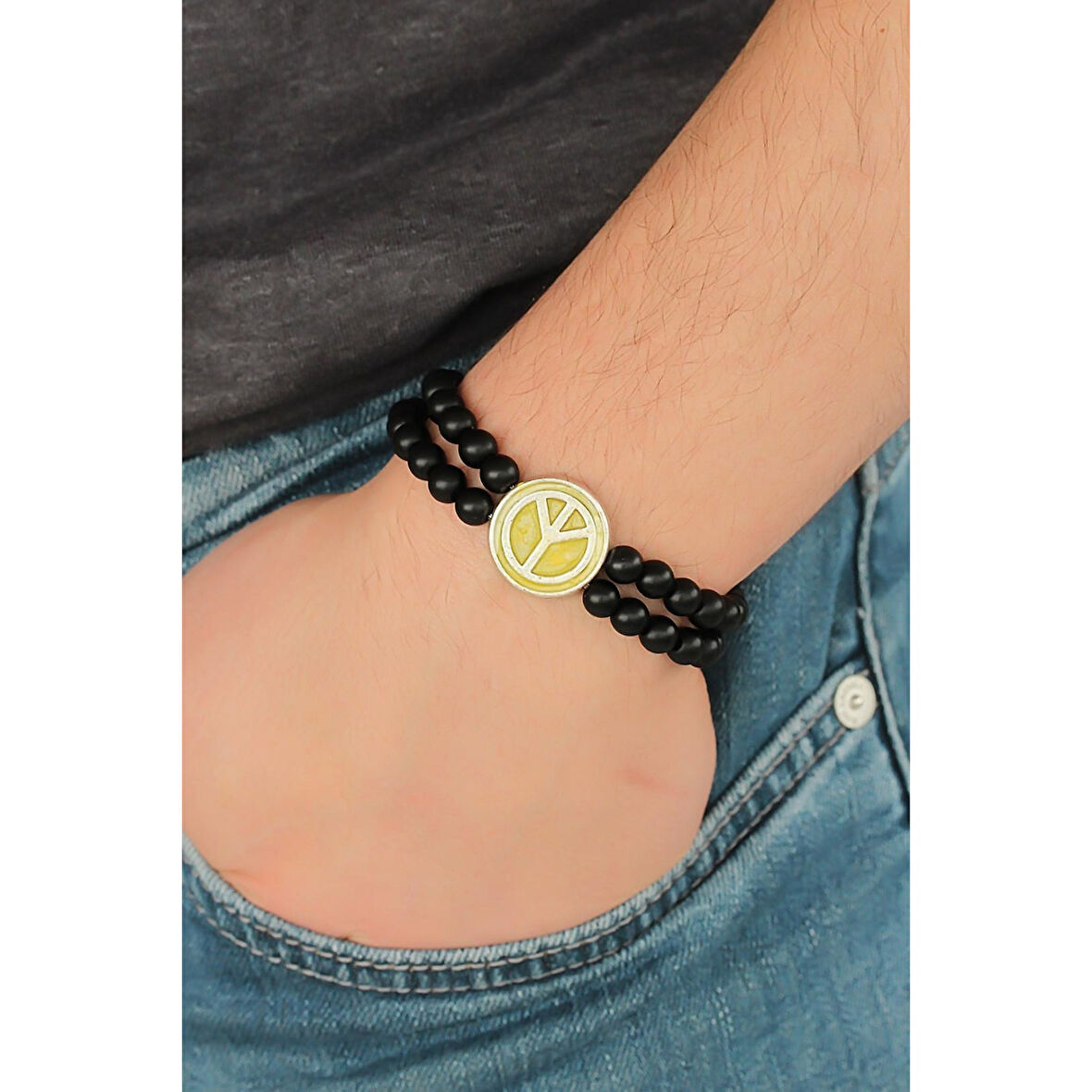 Sarı Metal Barış Simgesi Tasarımlı Siyah Renk Mat Oniks Doğal Taş Erkek Bileklik