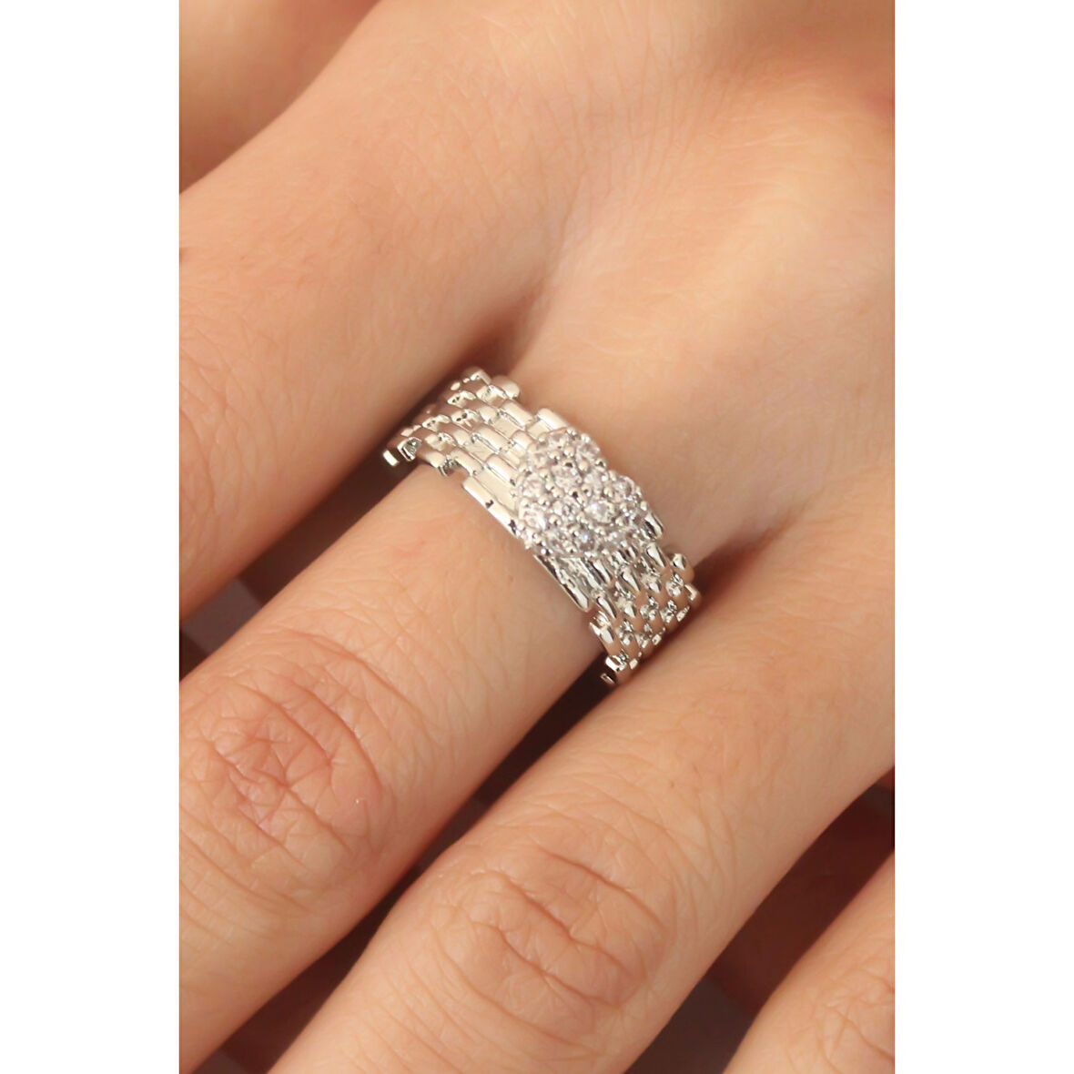 Gümüş Renk Zirkon Taşlı Kalpli Ayarlanabilir Kadın Yüzük