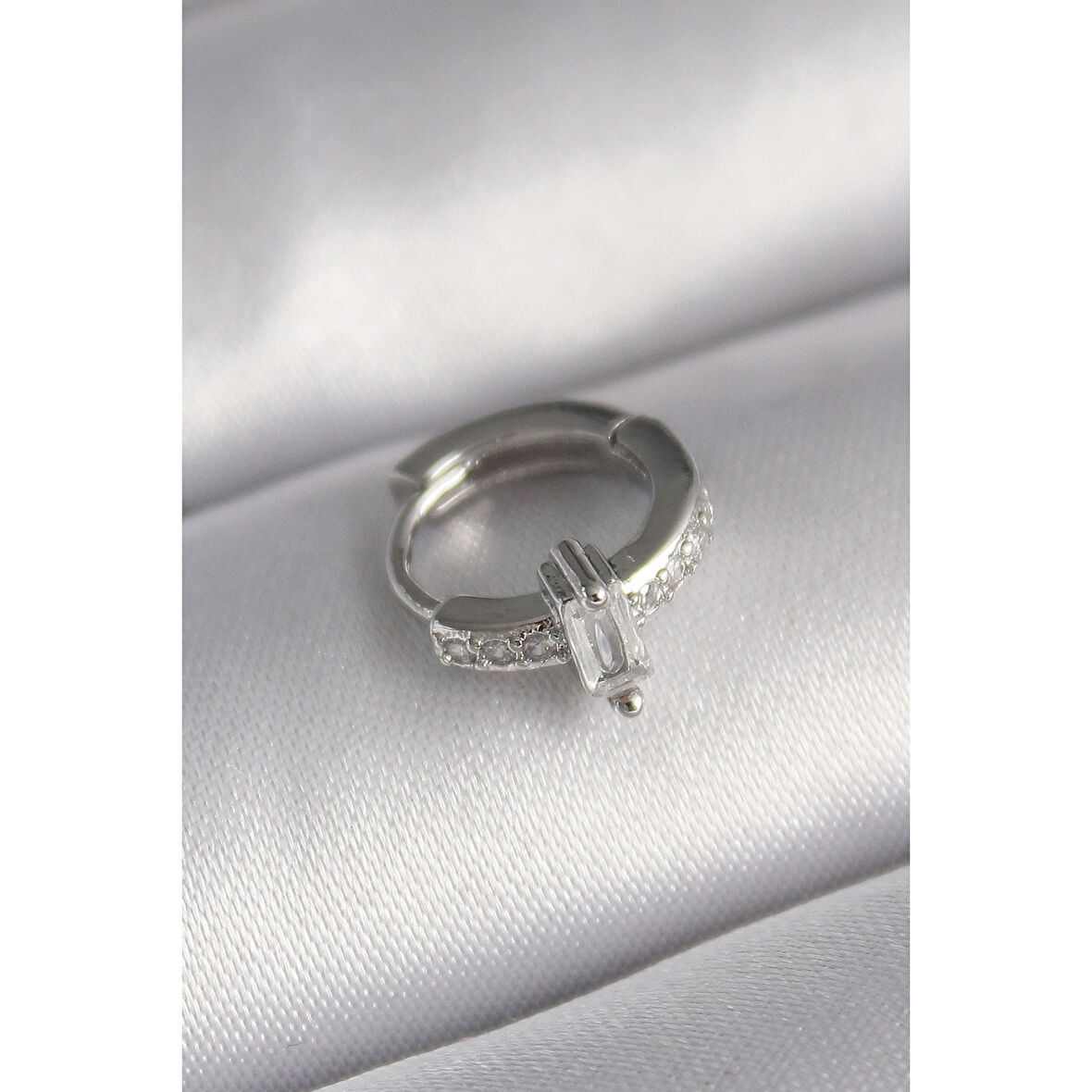 316l Çelik Gümüş Renk Zirkon Taşlı Tragus Piercing - Tj-pr1307