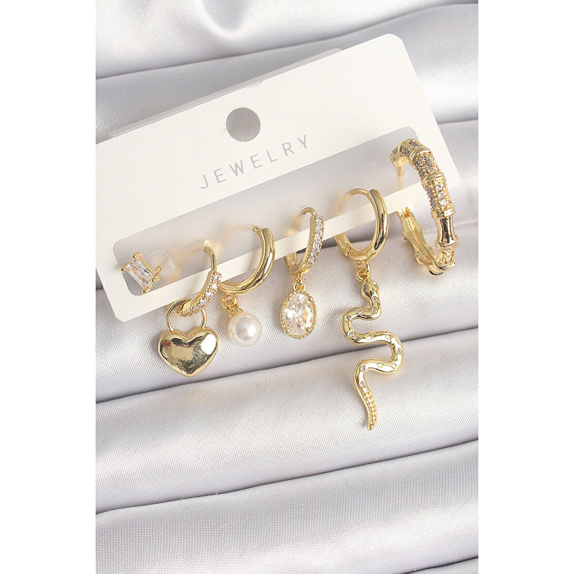 Pirinç Gold Renk Sallantı Yılan Model Zirkon Taşlı Halka Kilit Kalp Detay Kadın Küpe Seti