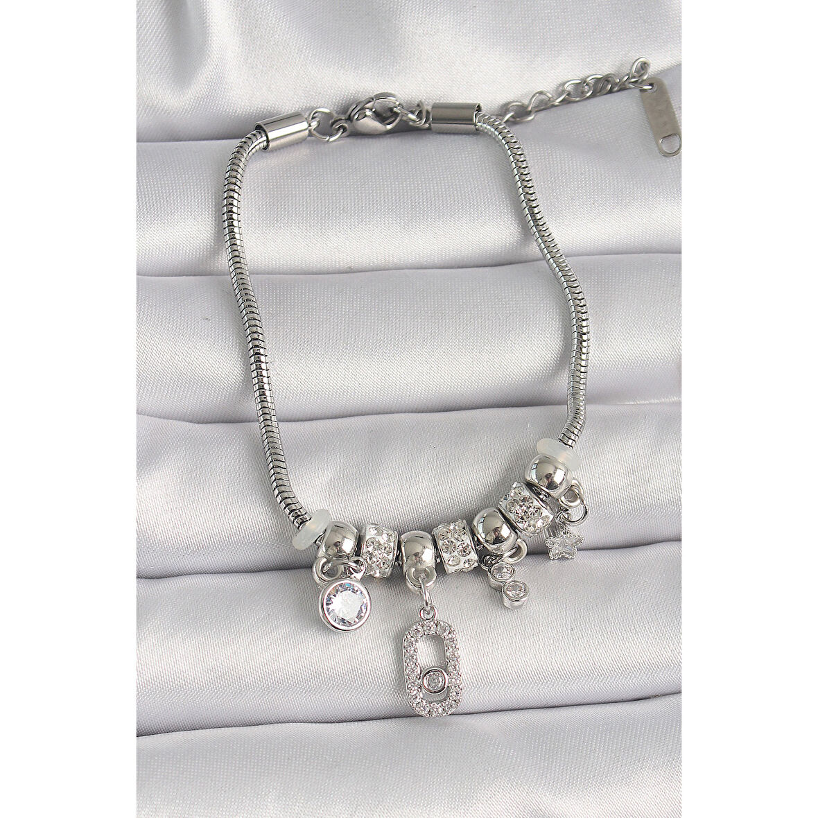 Pirinç Gümüş Renk Zincir Sallantı Zirkon Taşlı Messika Figür Yıldız Detay Kadın Bileklik