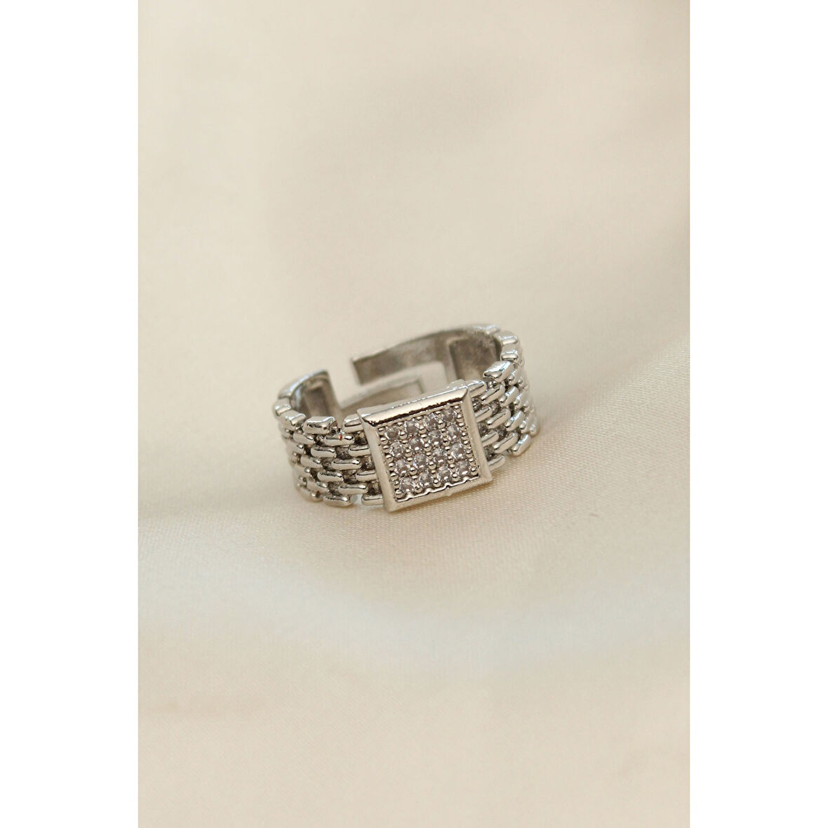 Ayarlamalı Gümüş Renk Kare Zirkon Taşlı Yüzük