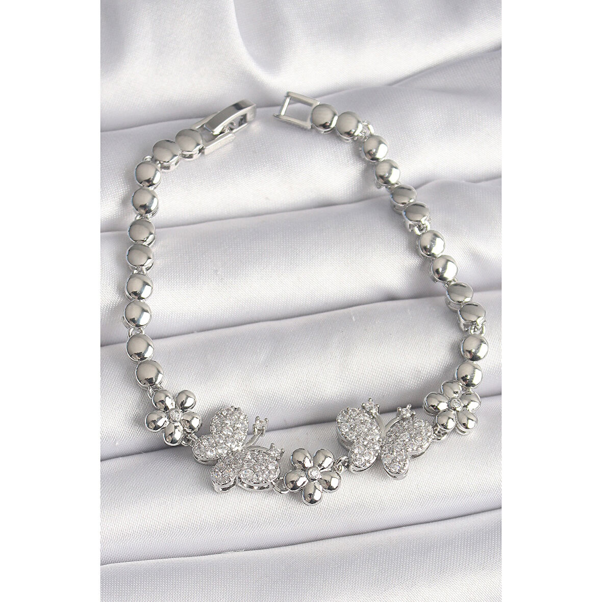 Pirinç Gümüş Renk Zirkon Taşlı Kelebek Figür Çiçek Zincir Model Kadın Bileklik