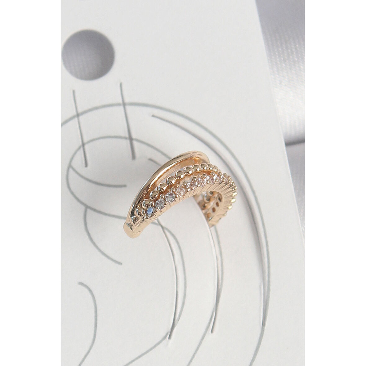 Pirinç Gold Renk Zirkon Taşlı 3'Lü Sıralı Model Kadın Kıkırdak Küpe