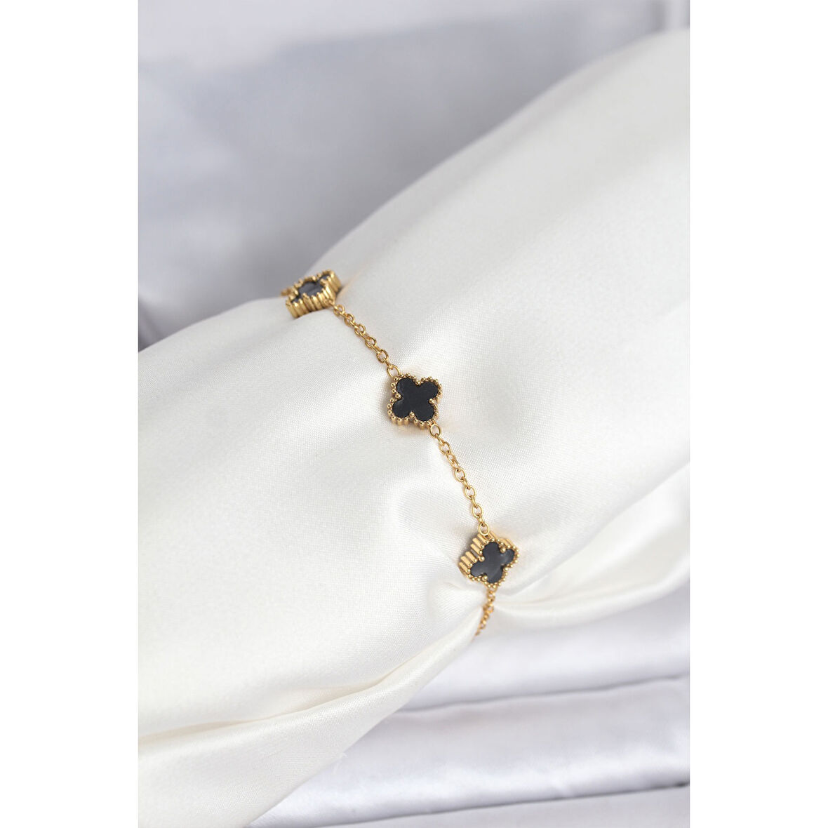 316L Çelik Gold Renk Siyah Baby Boy Yonca Bileklik