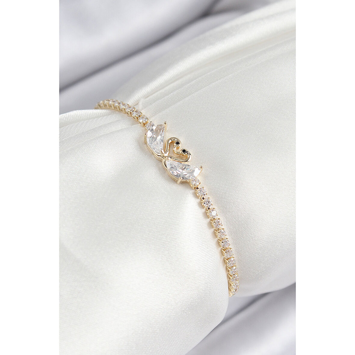 Pirinç Zirkon Taşlı Kuğu Model Gold Renk Asansörlü Kadın Bileklik