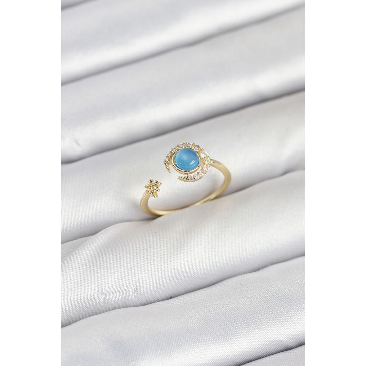 Pirinç Gold Renk Zirkon Taşlı Ay Yıldız Kadın Yüzük