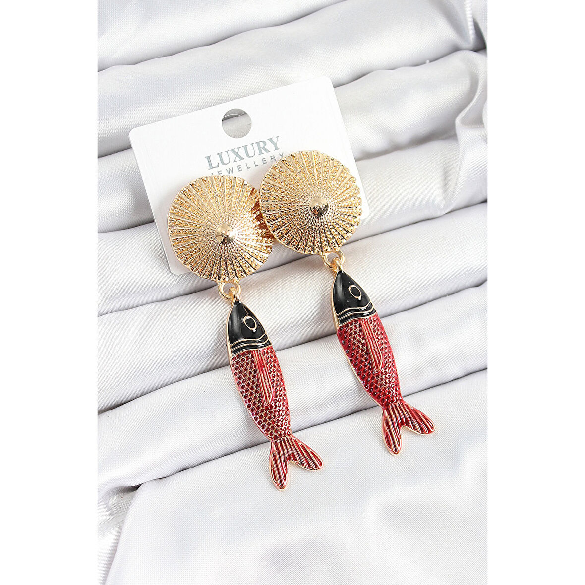 Pirinç Sallantılı Zirkon Taşlı Kırmızı Siyah Balık Model Gold Renk Kadın Küpe