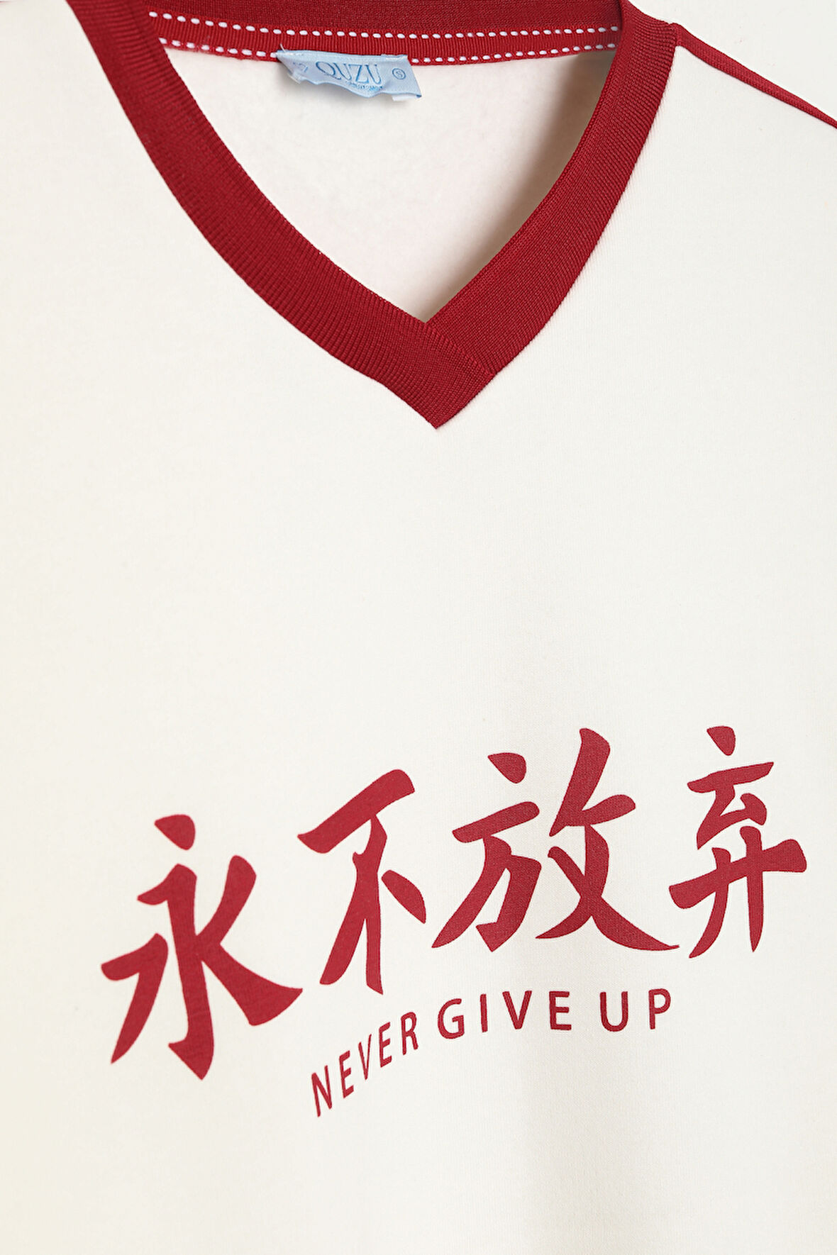 Şeritli Yazı Baskılı V Yaka Sweatshirt Ekru