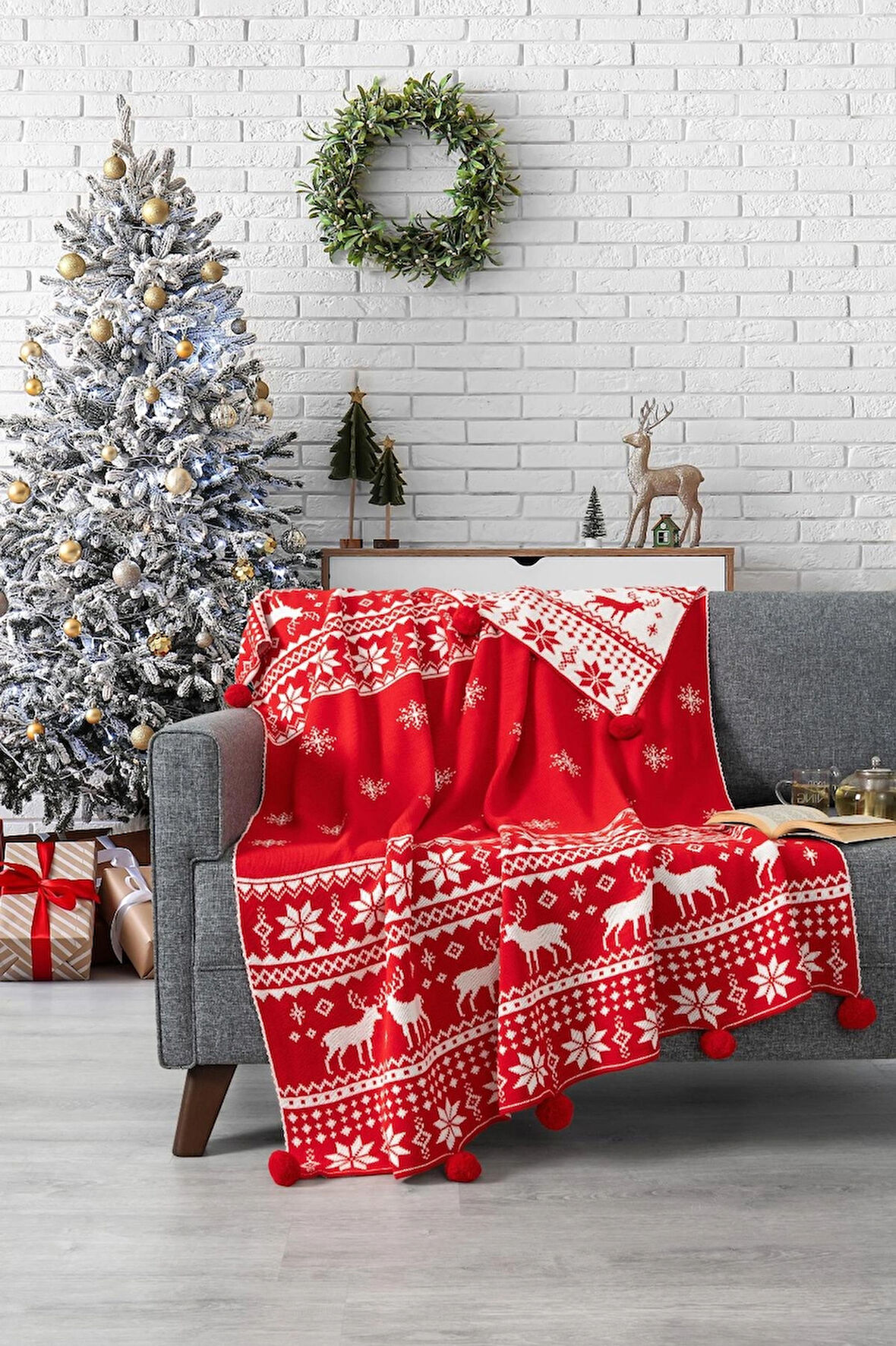 Kar Tanesi Desenli Yılbaşı Temalı Tv Battaniyesi-Yılbaşı Hediyesi-130x170 cm-Kırmızı