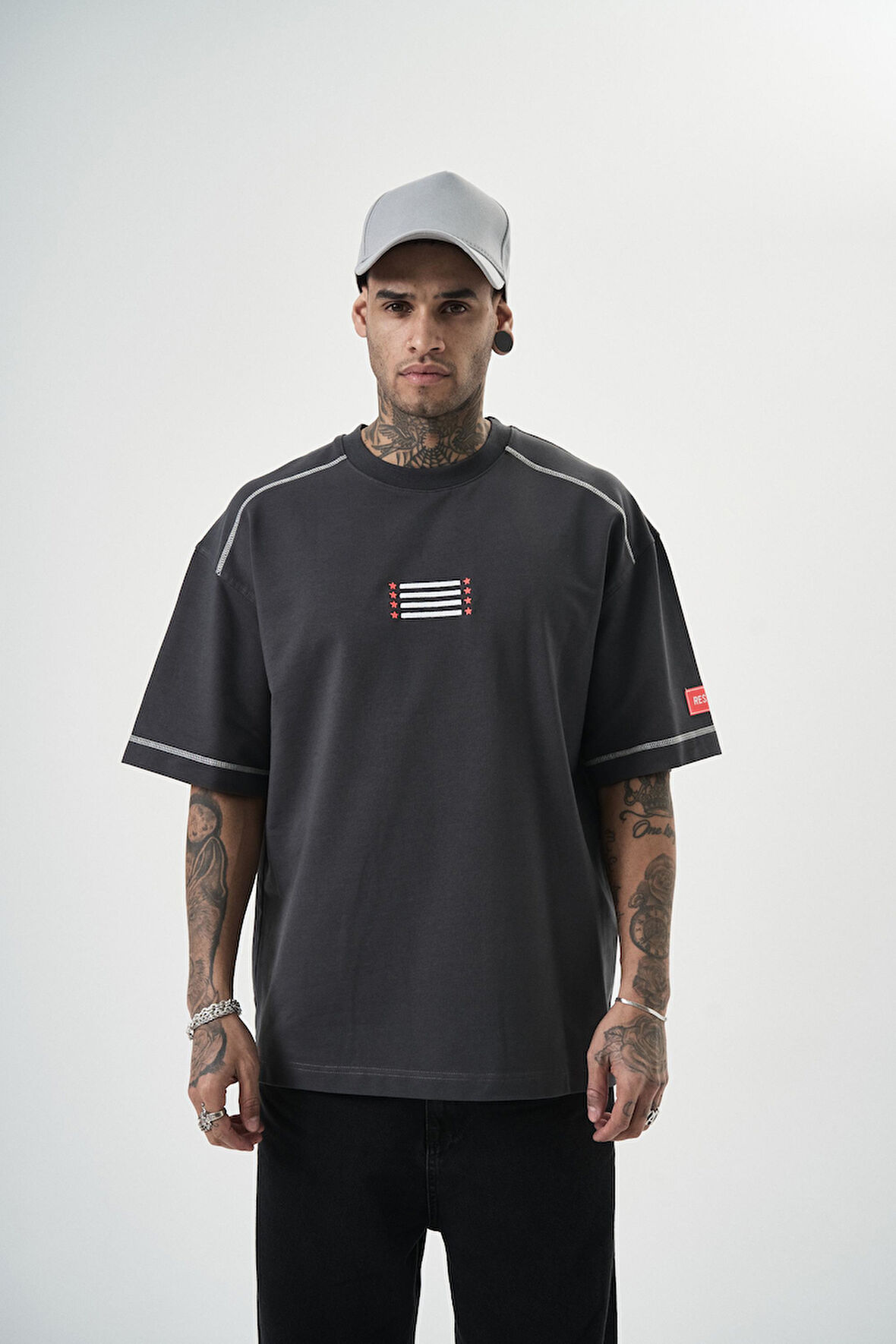 Erkek 22 Yazılı Nakışlı Oversize T-Shirt Füme