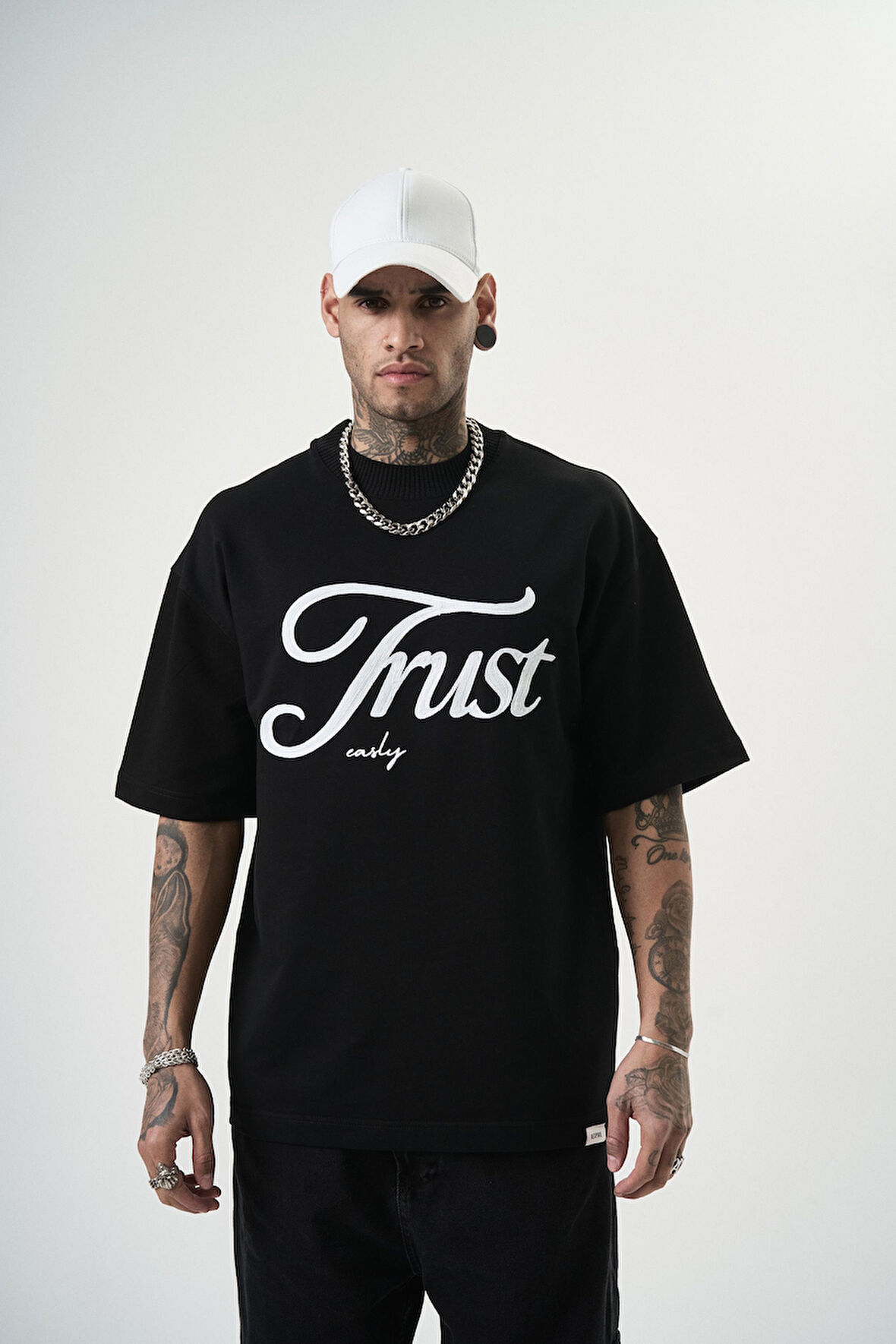 Erkek Trust Yazılı Oversize T-Shirt Siyah