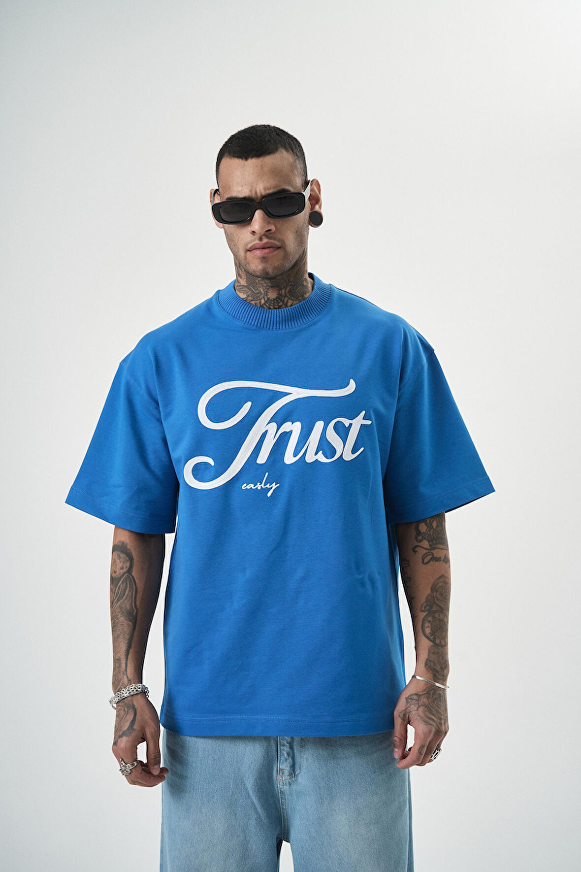Erkek Trust Yazılı Oversize T-Shirt Mavi
