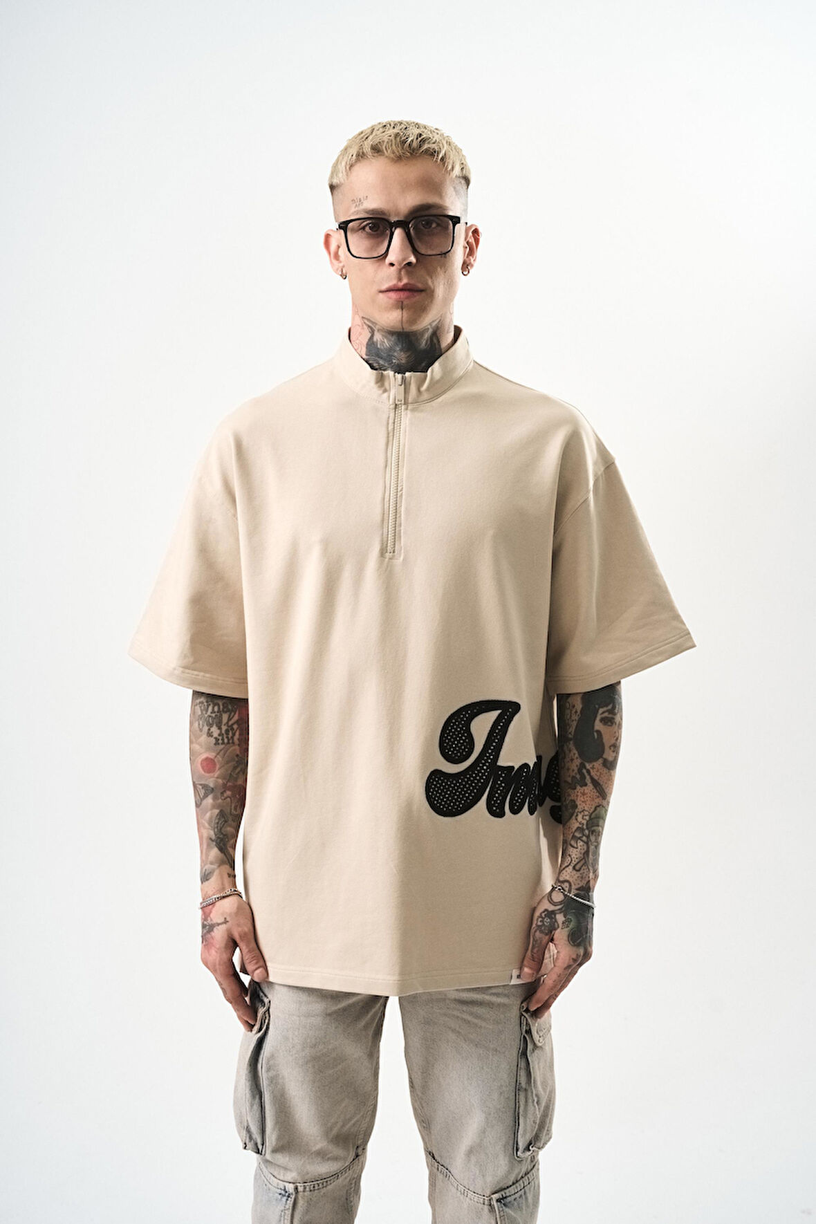 Erkek Imagined Nakışlı Yarım Fermuarlı Oversize T-Shirt Bej