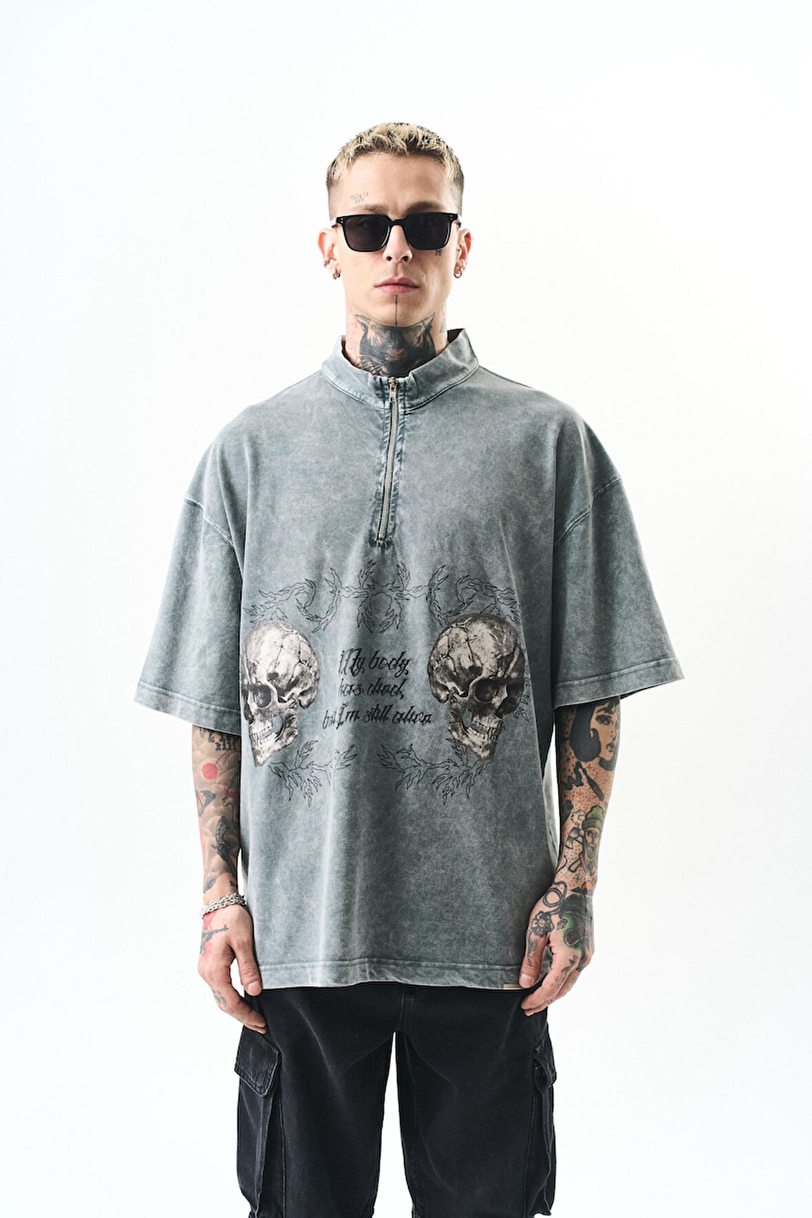Erkek Still Alive Baskılı Yarım Fermuarlı Yıkamalı Oversize T-Shirt Gri