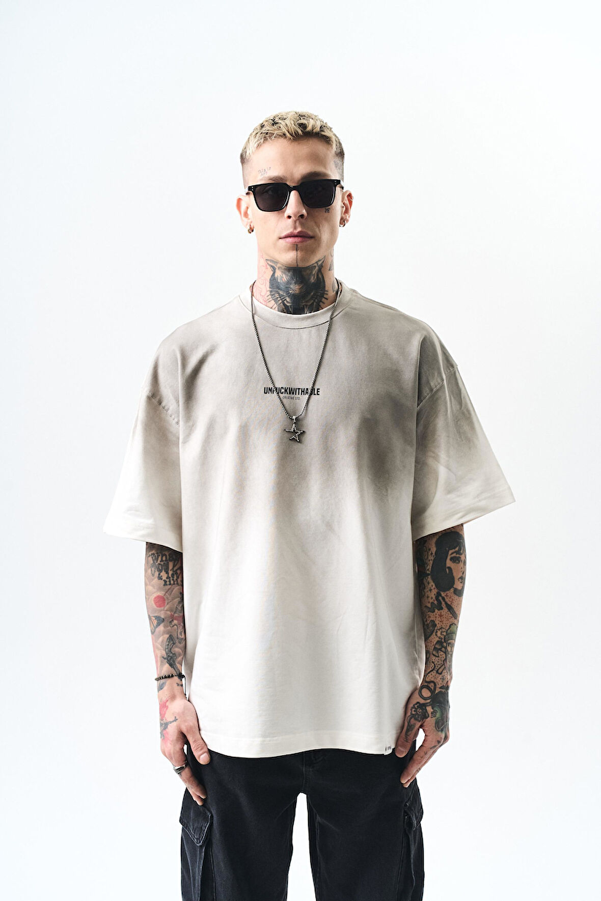 Erkek Unfuckwithable Baskılı Oversize T-Shirt Ekru