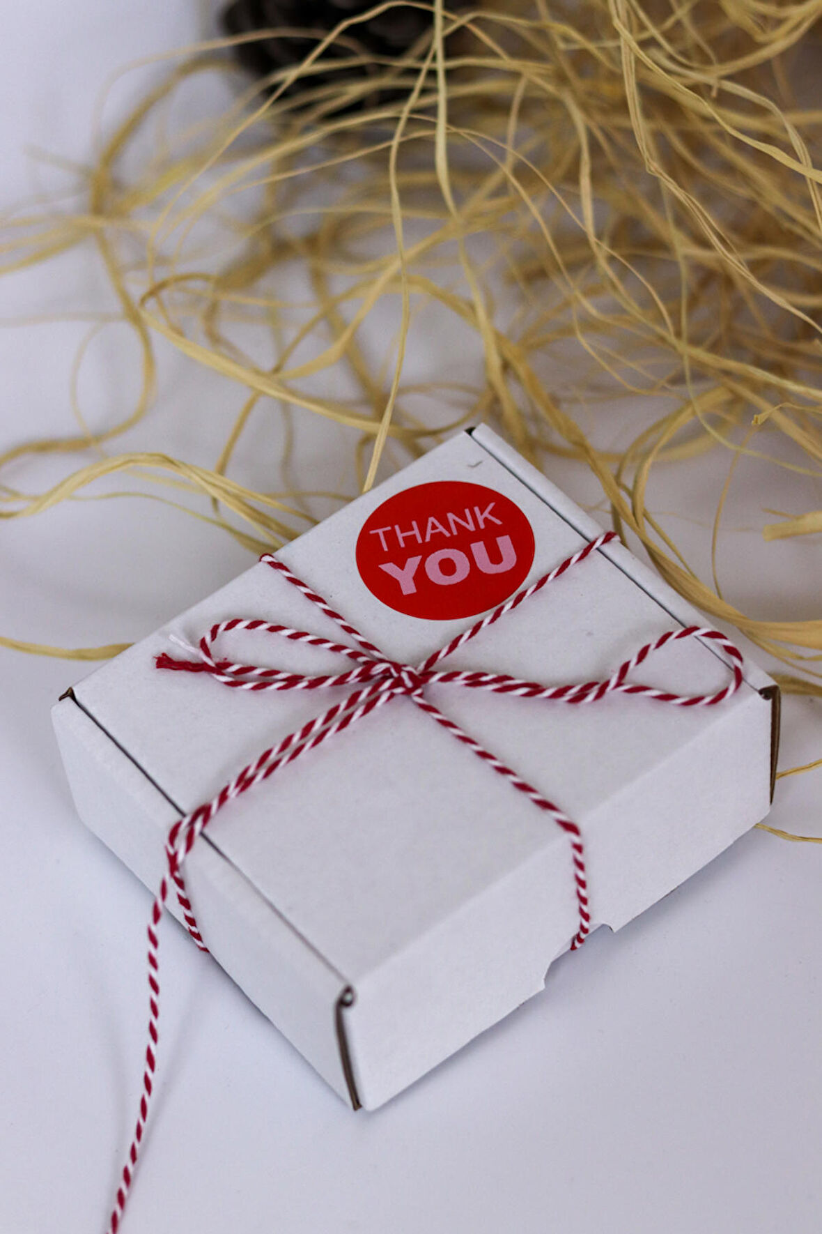 Thank You Kırmızı 40 mm Yuvarlak Yapışkanlı Sticker Etiket 120 Adet