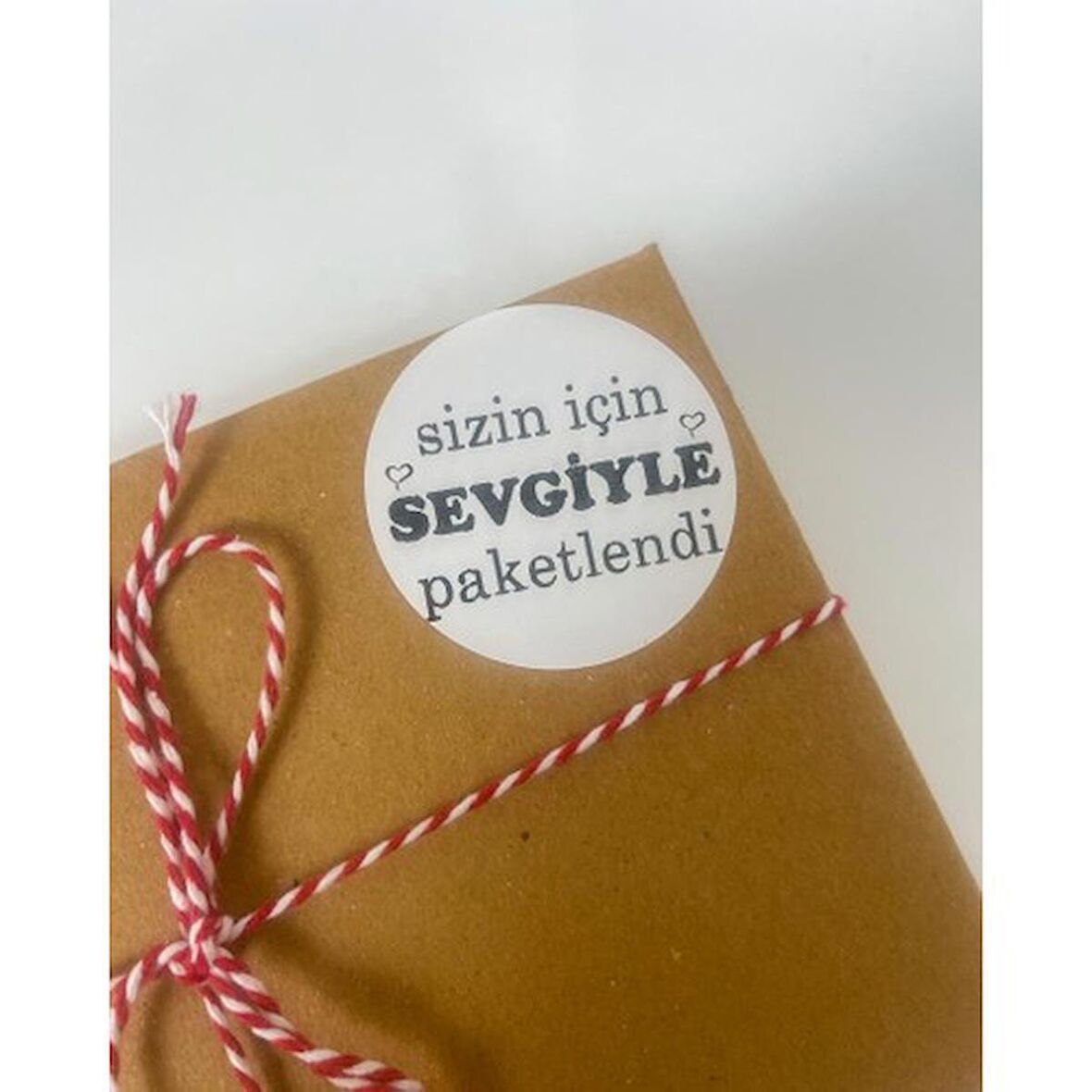 Sizin için Sevgiyle Paketlendi kalpli Siyah 5 cm Yuvarlak Yapışkanlı Sticker 100 Adet