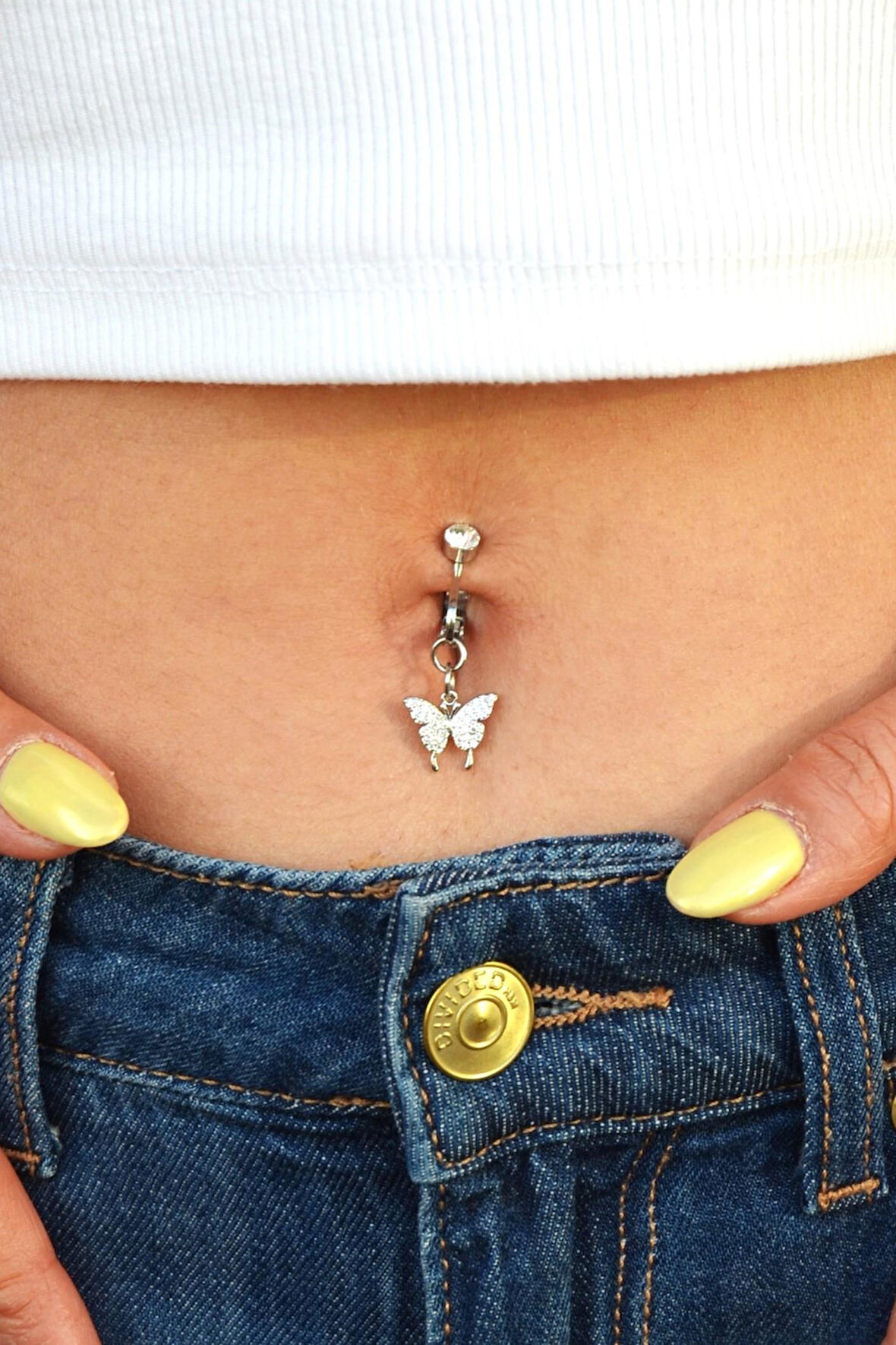 Delik Gerektirmeyen Kelebek Figürlü Sıkıştırmalı Göbek Piercingi Mıknatıslı