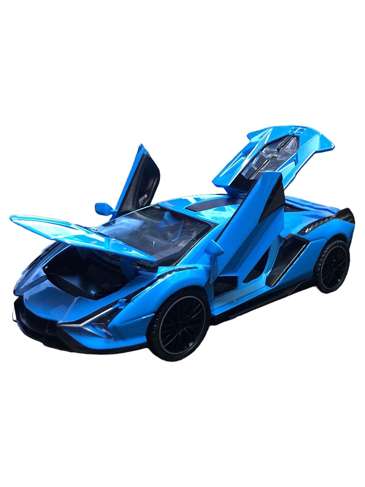 model araba çek bırak kapısı kaput ve bagaj açılan gerçekci model araç model 2 (bu arabanın farklı renkleri vardır araba aynı model gelmektedir ama renkleri farklı gönderilmektedir)