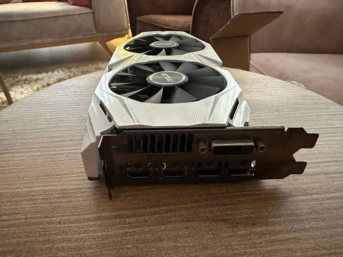 ​Asus Dual GeForce GTX 1060 3G Ekran Kartı(3 GB)(DUAL-GTX1060-3G) REFRUBISHED YENİLENMİŞ 2.EL EKRAN KARTI