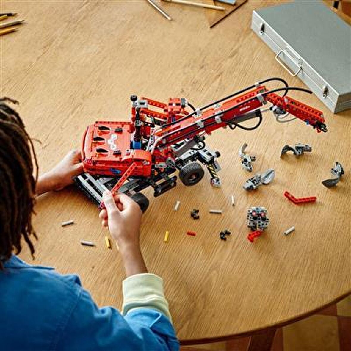 Lego Technic 42144 Malzeme Elleçleyici Material Handler Oyuncakları