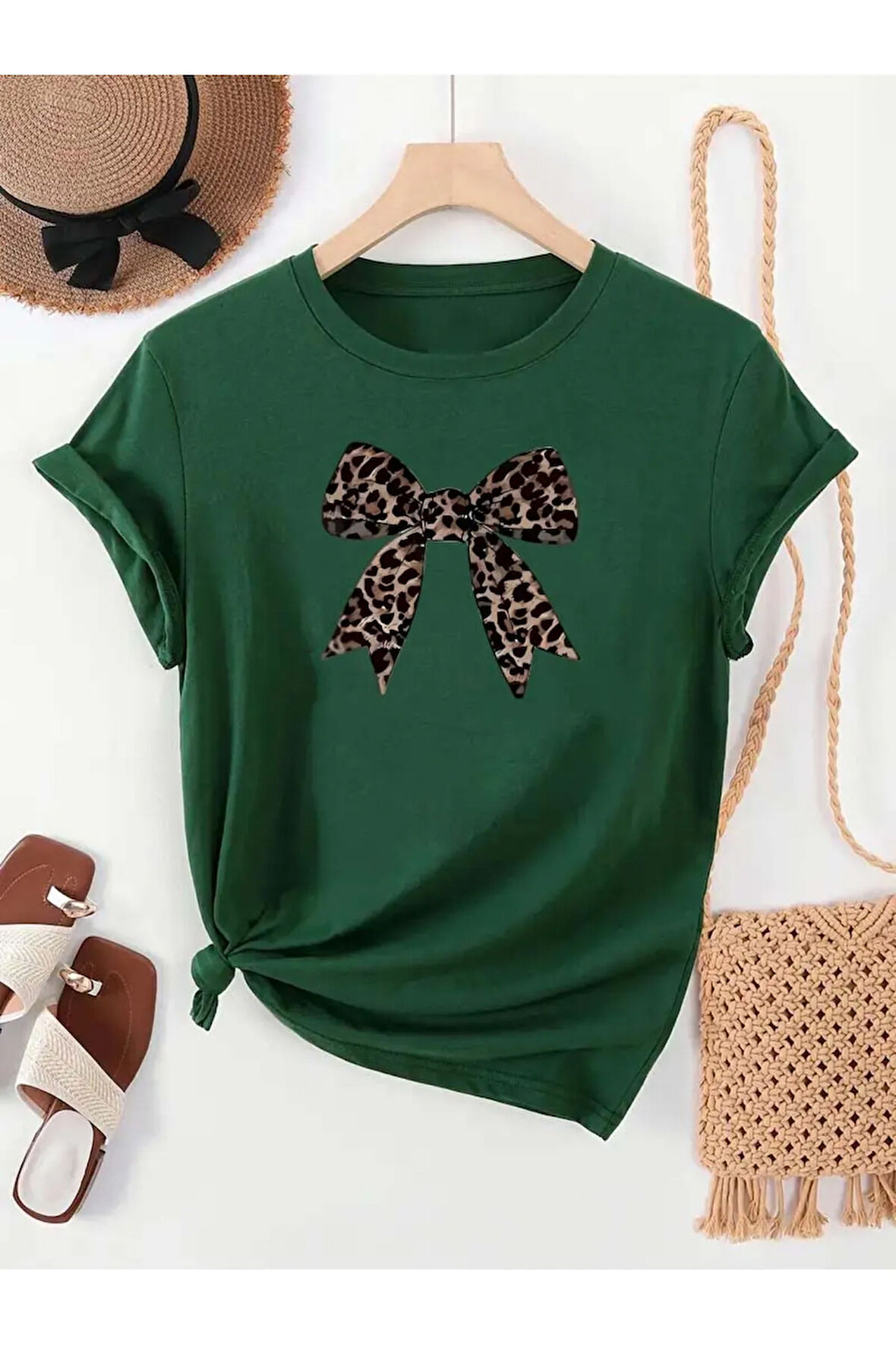 Unisex Leopar Desenli Kurdele Özel Tasarım Ön Baskılı Tasarım Tshirt