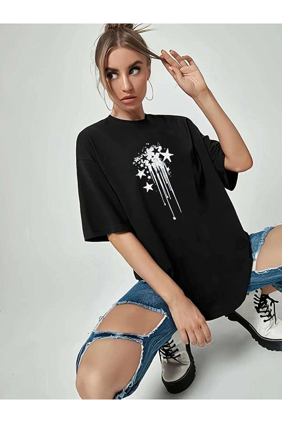 Kadın Siyah Sanatsal Yıldız Ön Baskılı Oversize T-shirt