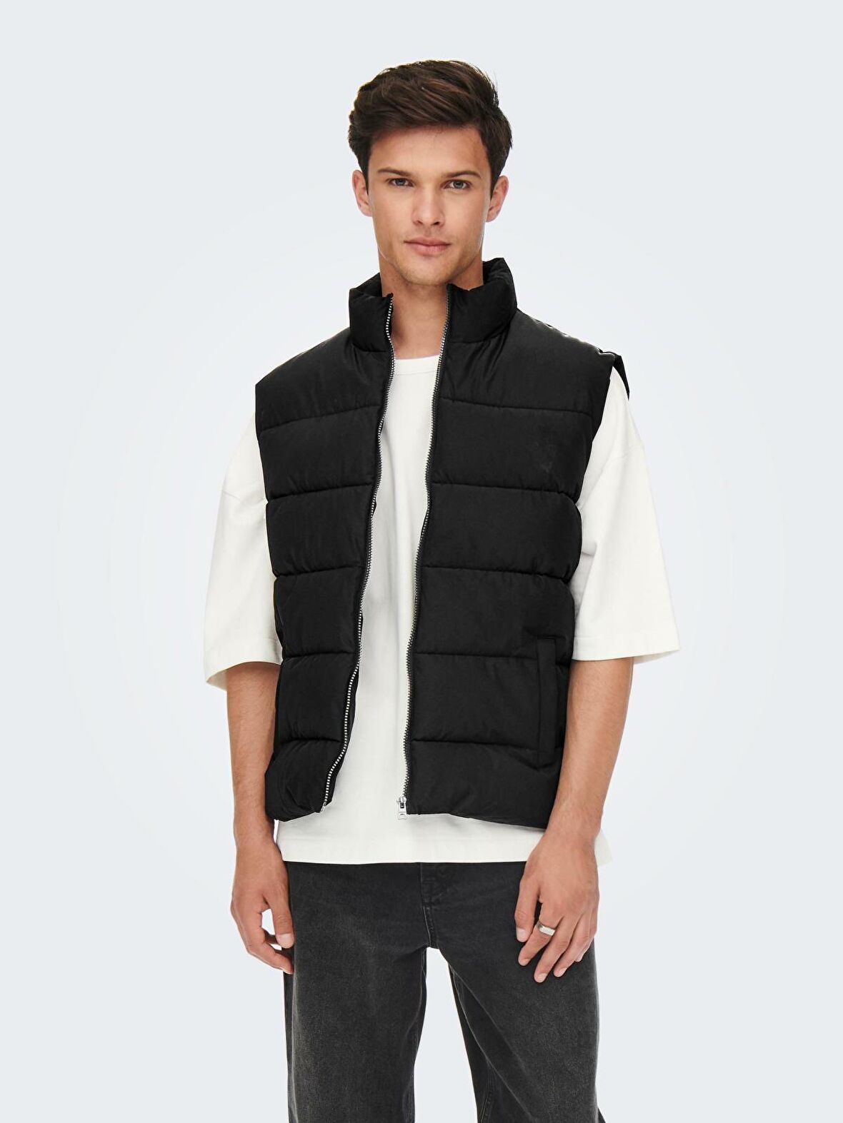 Only & Sons Siyah Dik Yaka Erkek Kapitone Şişme Yelek ONSMELVIN LIFE PUFFER VEST OTW VD