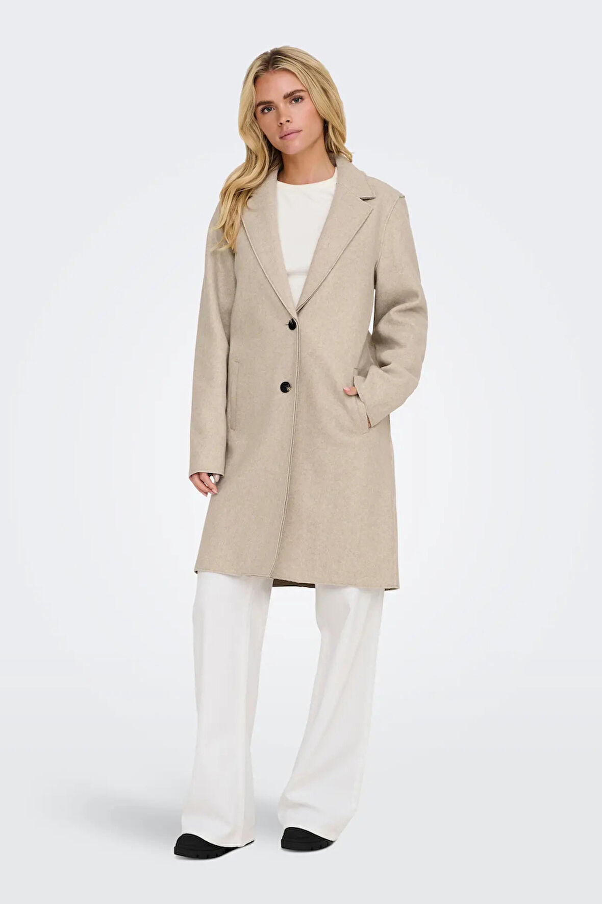 Only Kadın Onlcarrıe Çift Cepli Düğmeli Kaban 15213300 Bej