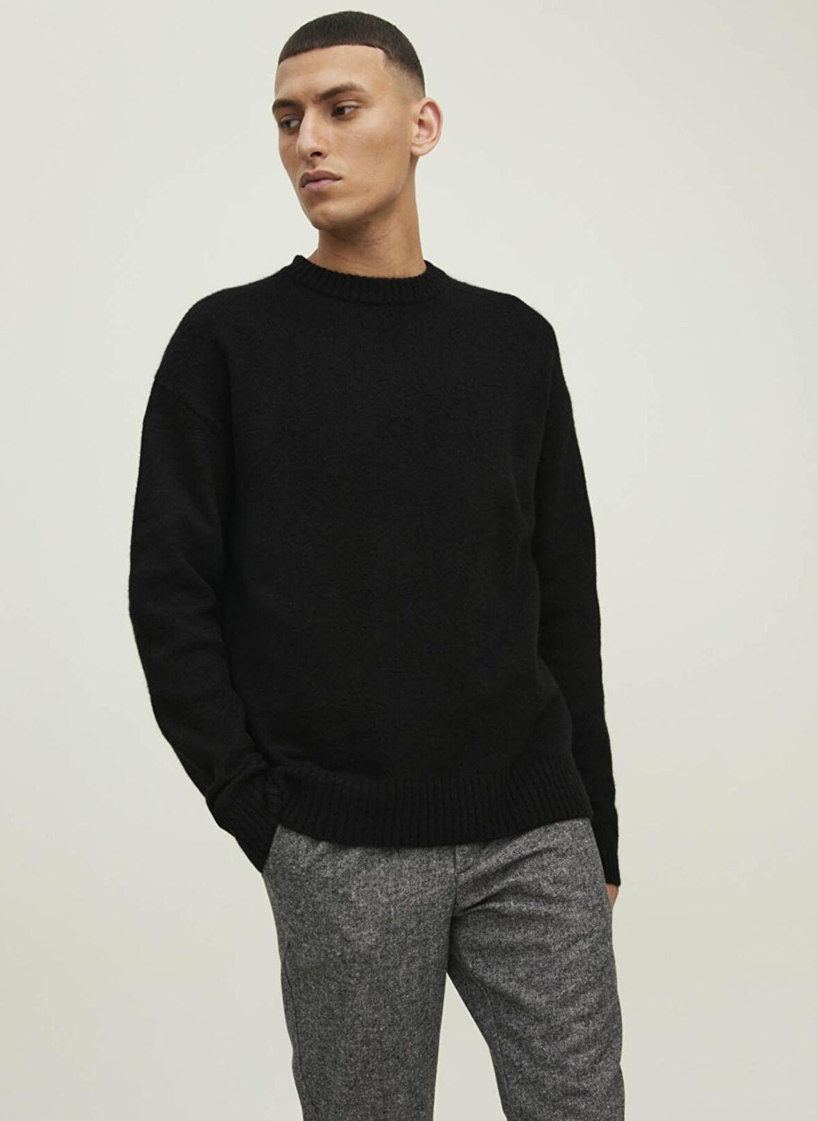 Jack & Jones Bisiklet Yaka Regular Fit Düz Siyah Erkek Kazak 12215468_JOROLLIE KNIT CREW NECK