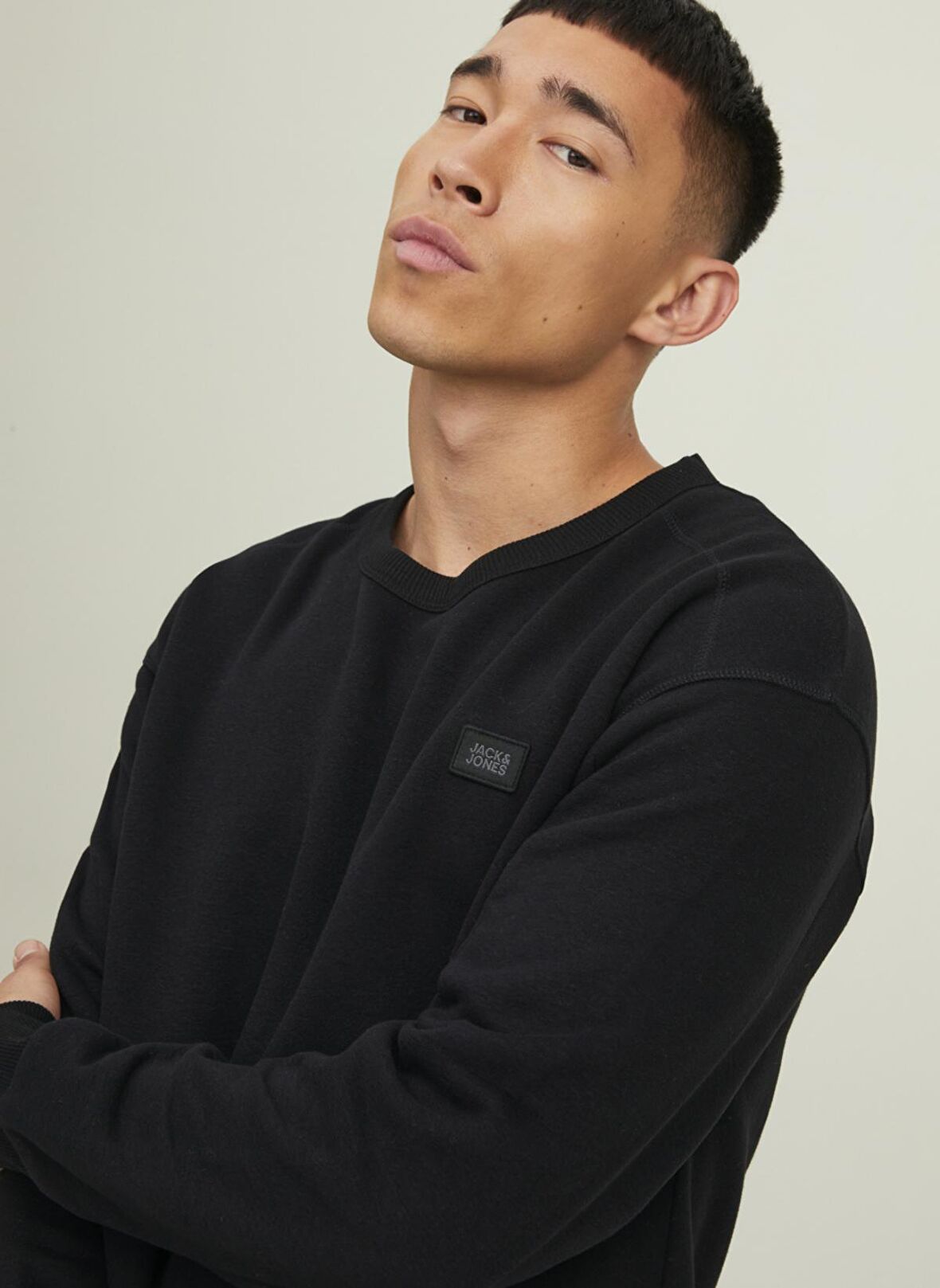 Jack & Jones Bisiklet Yaka Regular Fit Siyah Erkek Şardonlu Sweatshirt 12216345_JCOCLASSIC CREW NECK SWEAT