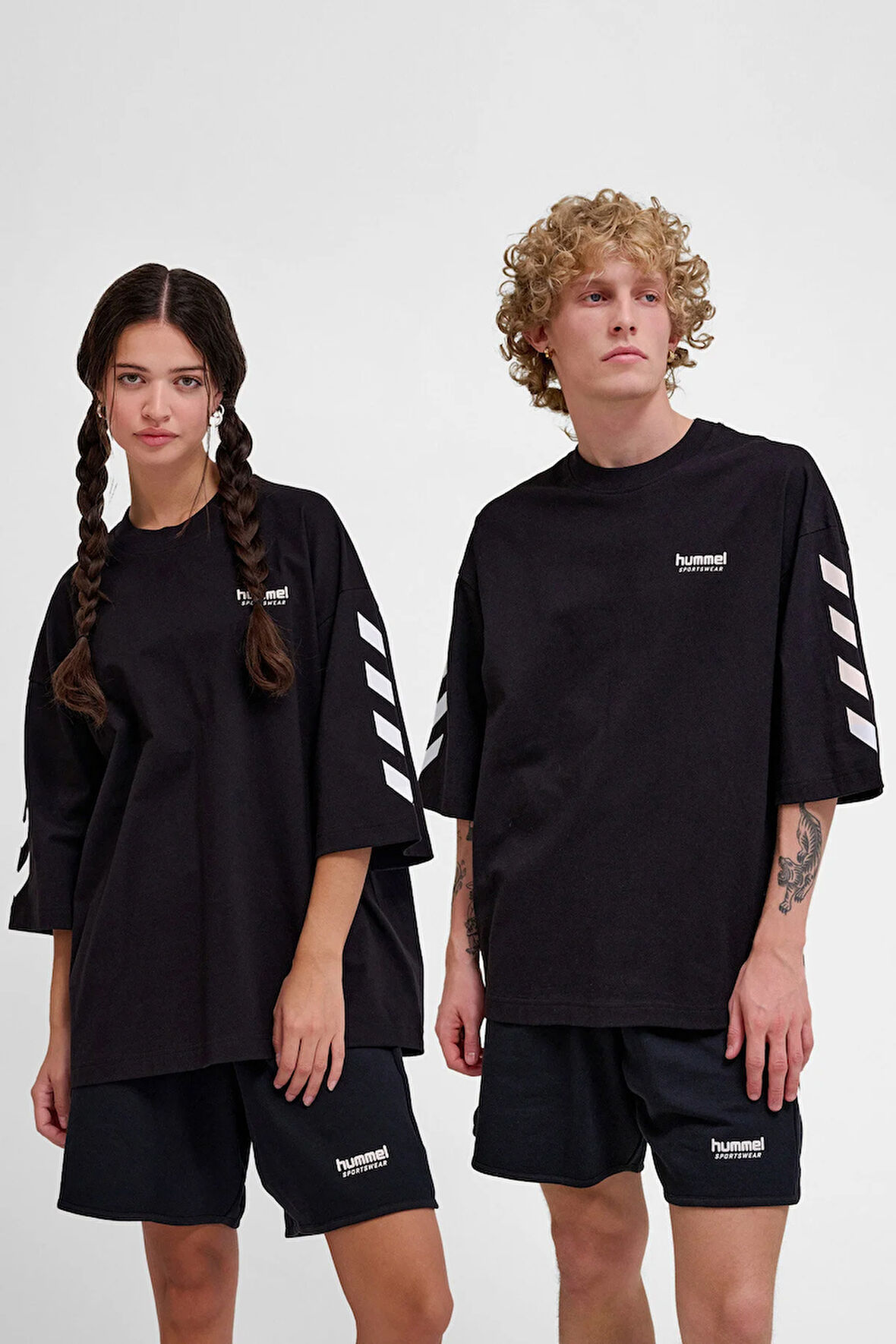 Hummel OVERSIZE WILLY KISA KOLLU TİŞÖRT