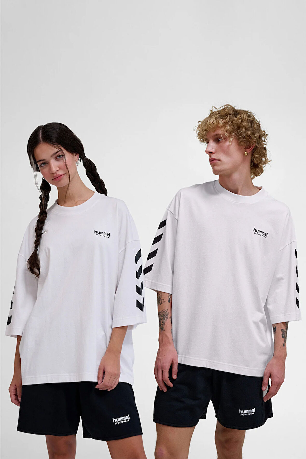 Hummel OVERSIZE WILLY KISA KOLLU TİŞÖRT