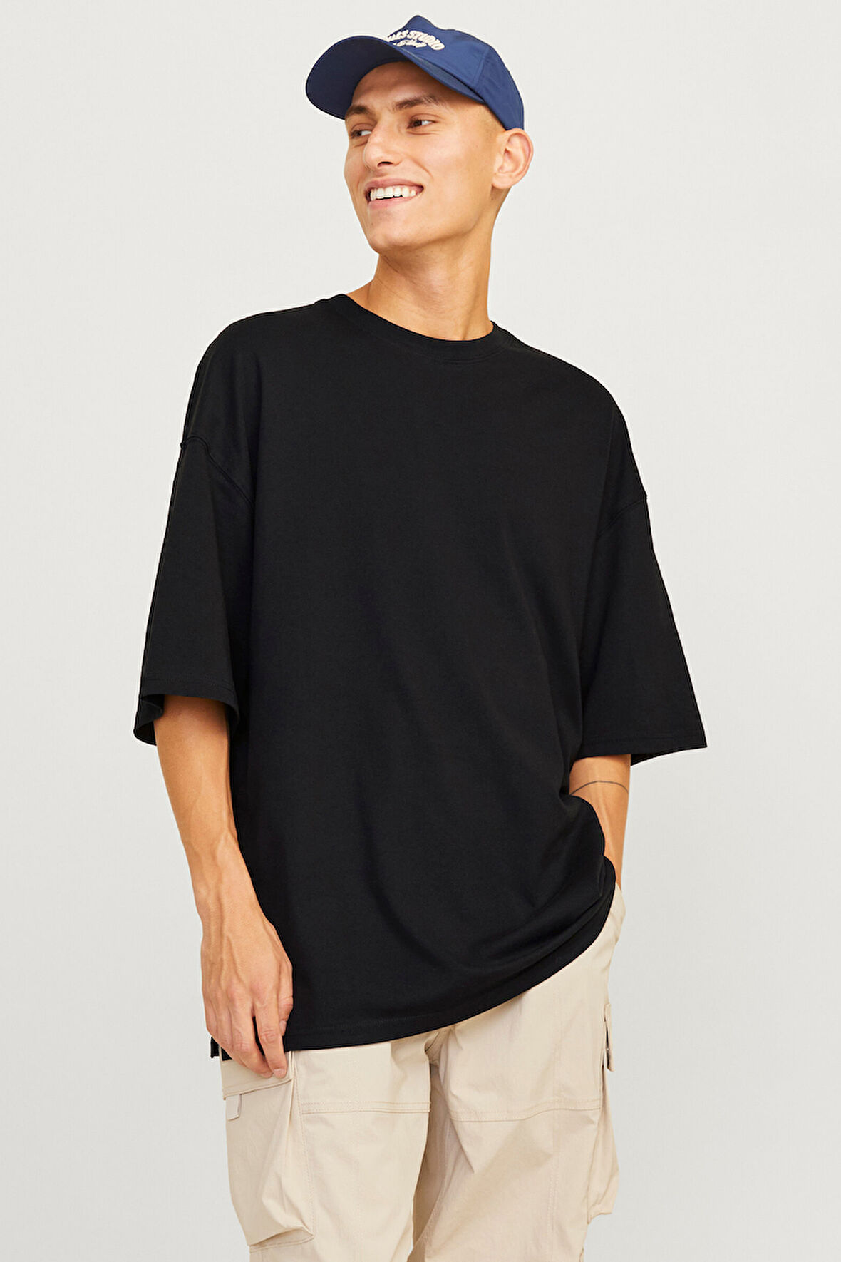 Jack & Jones Erkek Jjecharge Bisiklet Yaka Oversize %100 Pamuk T-Shirt 12259975 Siyah