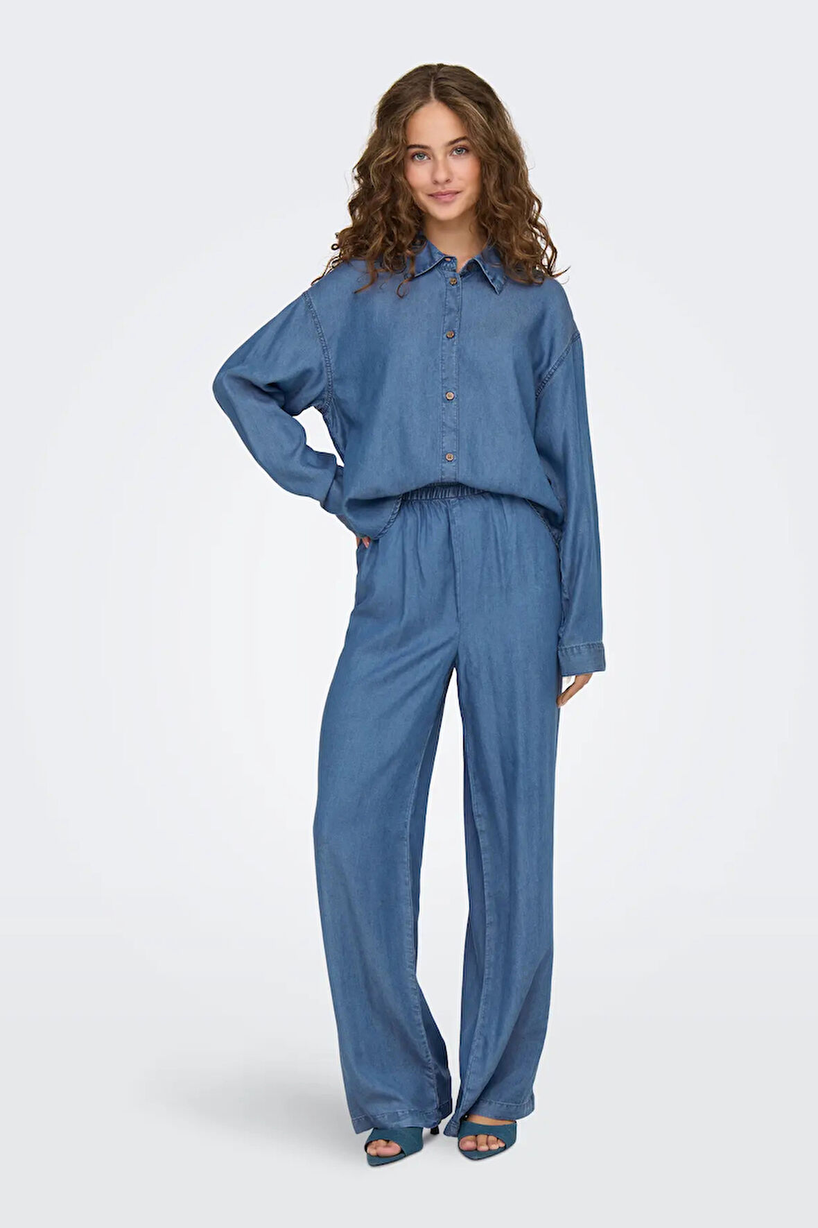 Only Kadın Onlcharıs Düşük Omuz Oversize Uzun Kollu Gömlek 15337928 Koyu Mavi