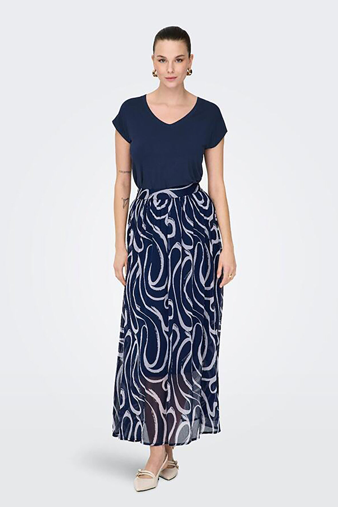 Only Kadın Onlrılla V Yaka Kısa Kollu T-Shirt 15315776 Lacivert