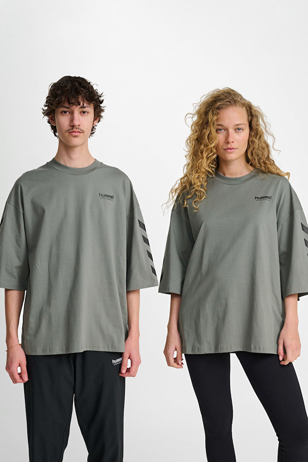 Hummel OVERSIZE WILLY KISA KOLLU TİŞÖRT