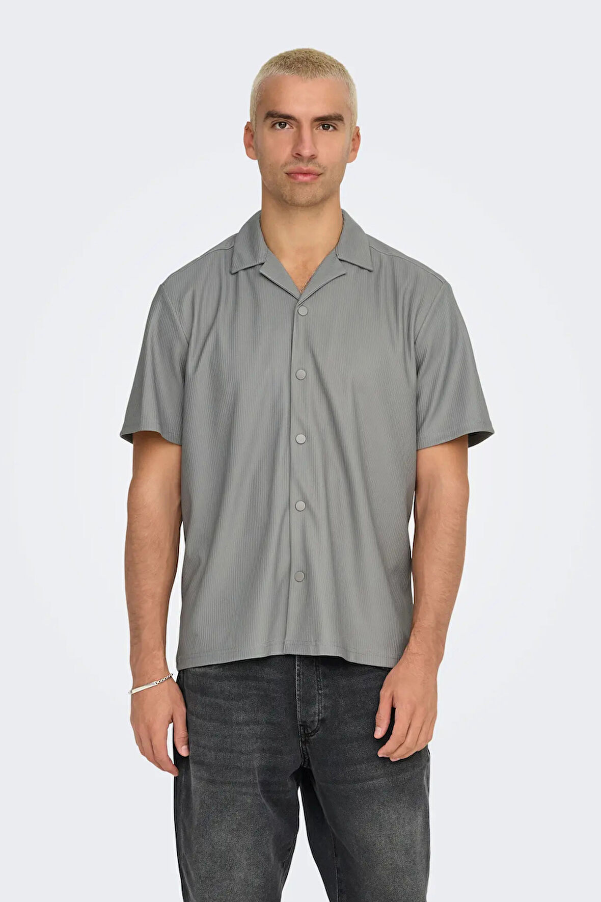Only & Sons Erkek Onskarı Rahat Kesim Kısa Kollu Çıt Çıt Düğmeli Gömlek 22032560 Gri