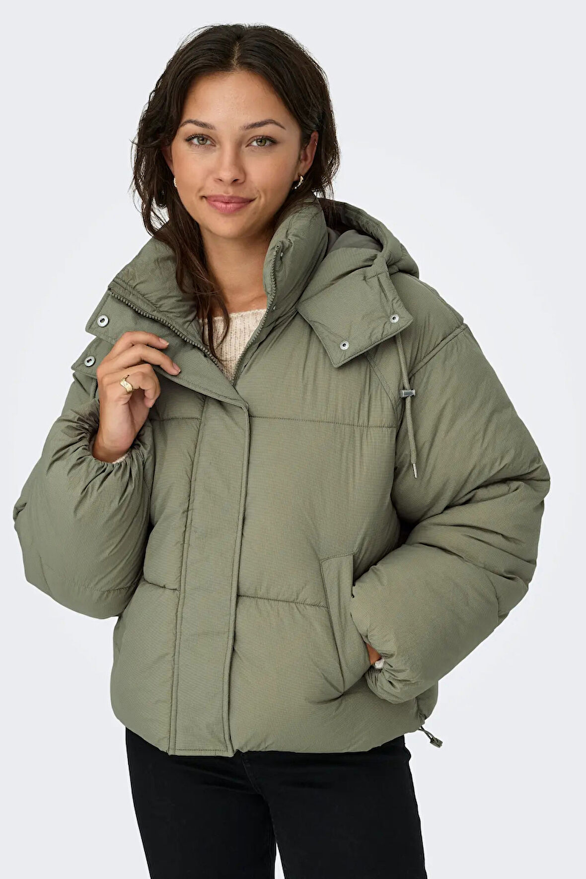 Only Kadın Kapüşonlu Çift Cepli Şişme Mont 15322013 Yeşil