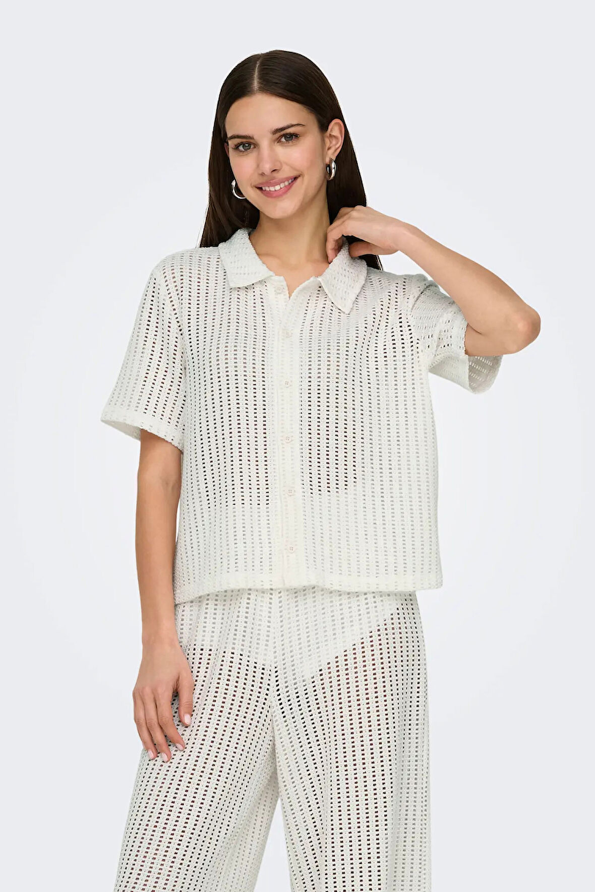 Only Kadın Onlfreya Ajurlu Polo Yaka Düğmeli Mevsimlik Bluz 15349327 Ekru