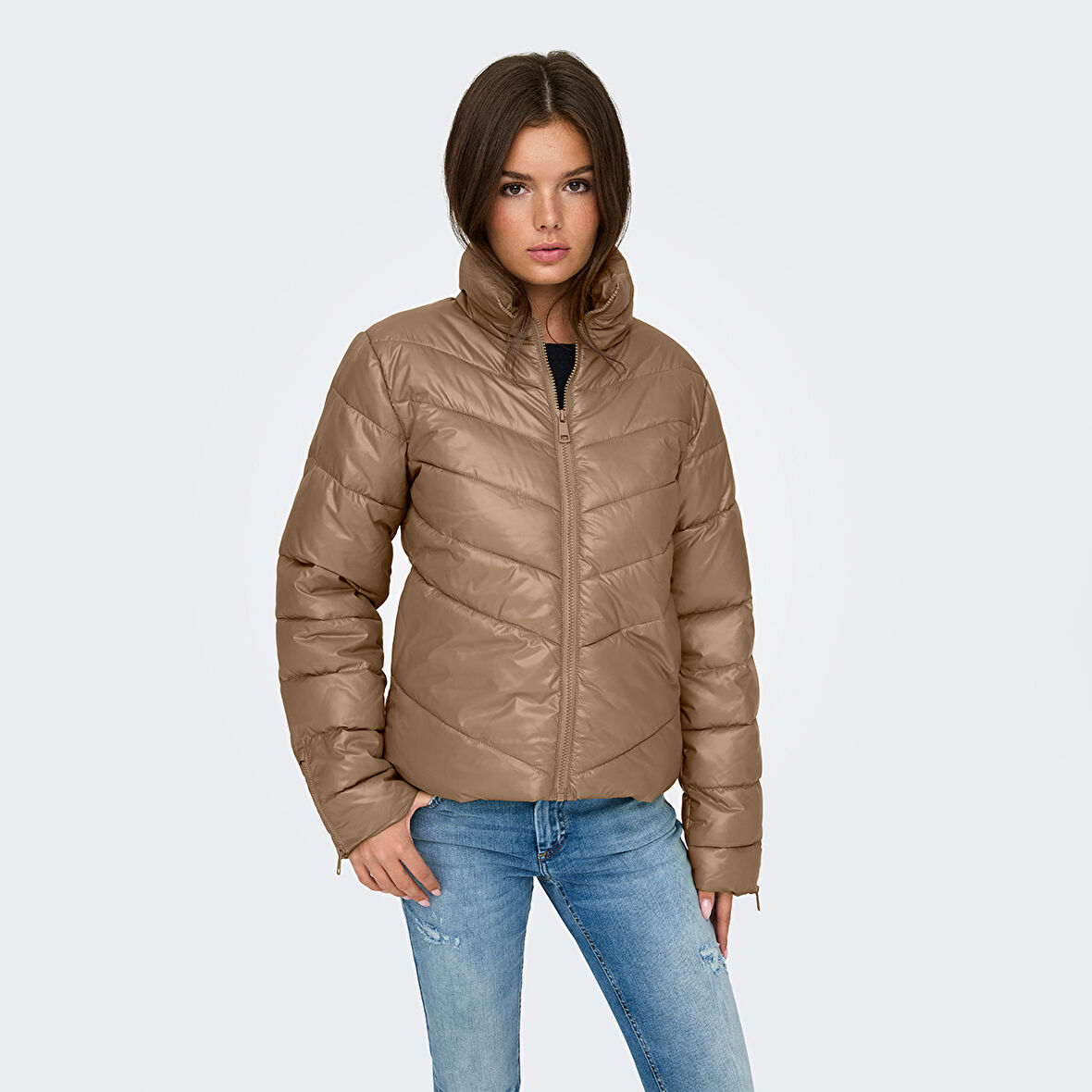 Jacqueline De Yong Mont Fiona Life Short