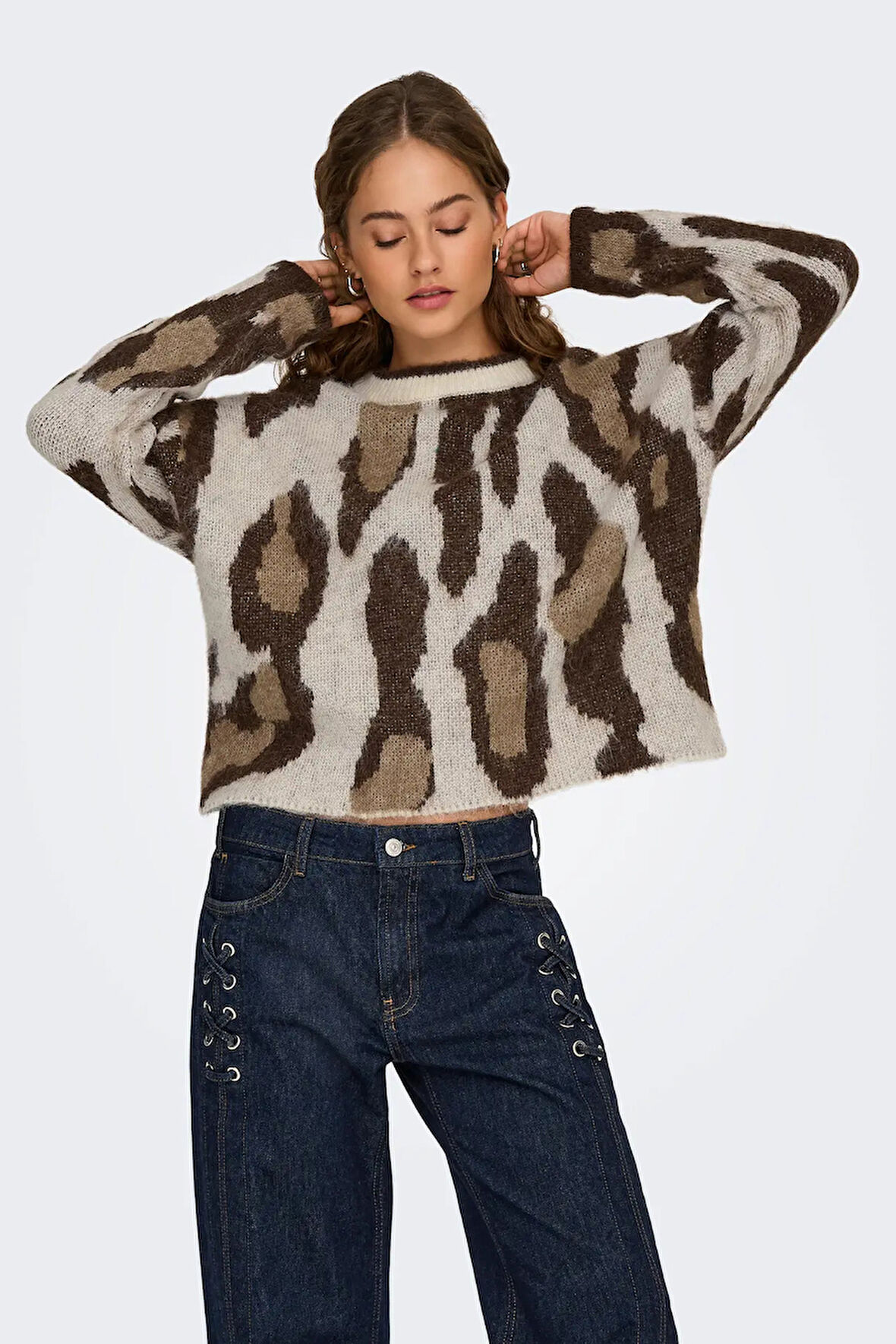 Only Kadın Onledelıe Desenli Bisiklet Yaka Örme Yün Kazak 15353092 Kahverengi