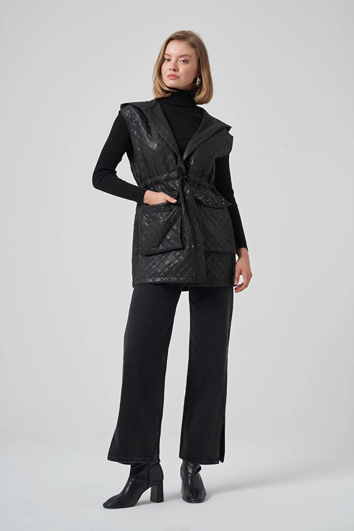 Nuss 6022 Cep Kapakları Taş İşlemeli Yelek - Siyah